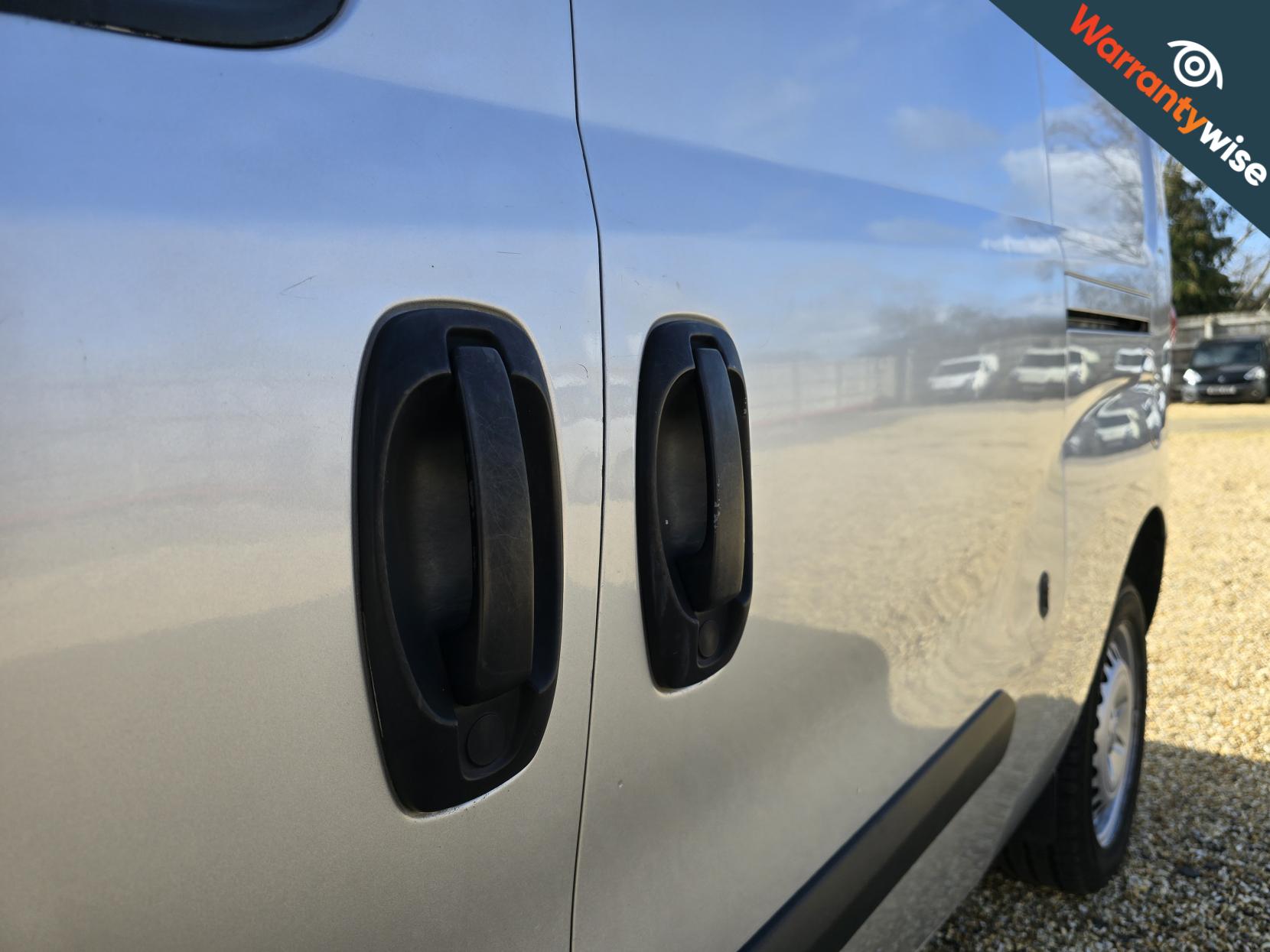 Vauxhall Combo 1.3 CDTi 2300 ecoFLEX 16v Temperature Controlled 3dr Diesel Manual FWD L2 H1 (s/s) (123 g/km, 94 bhp)