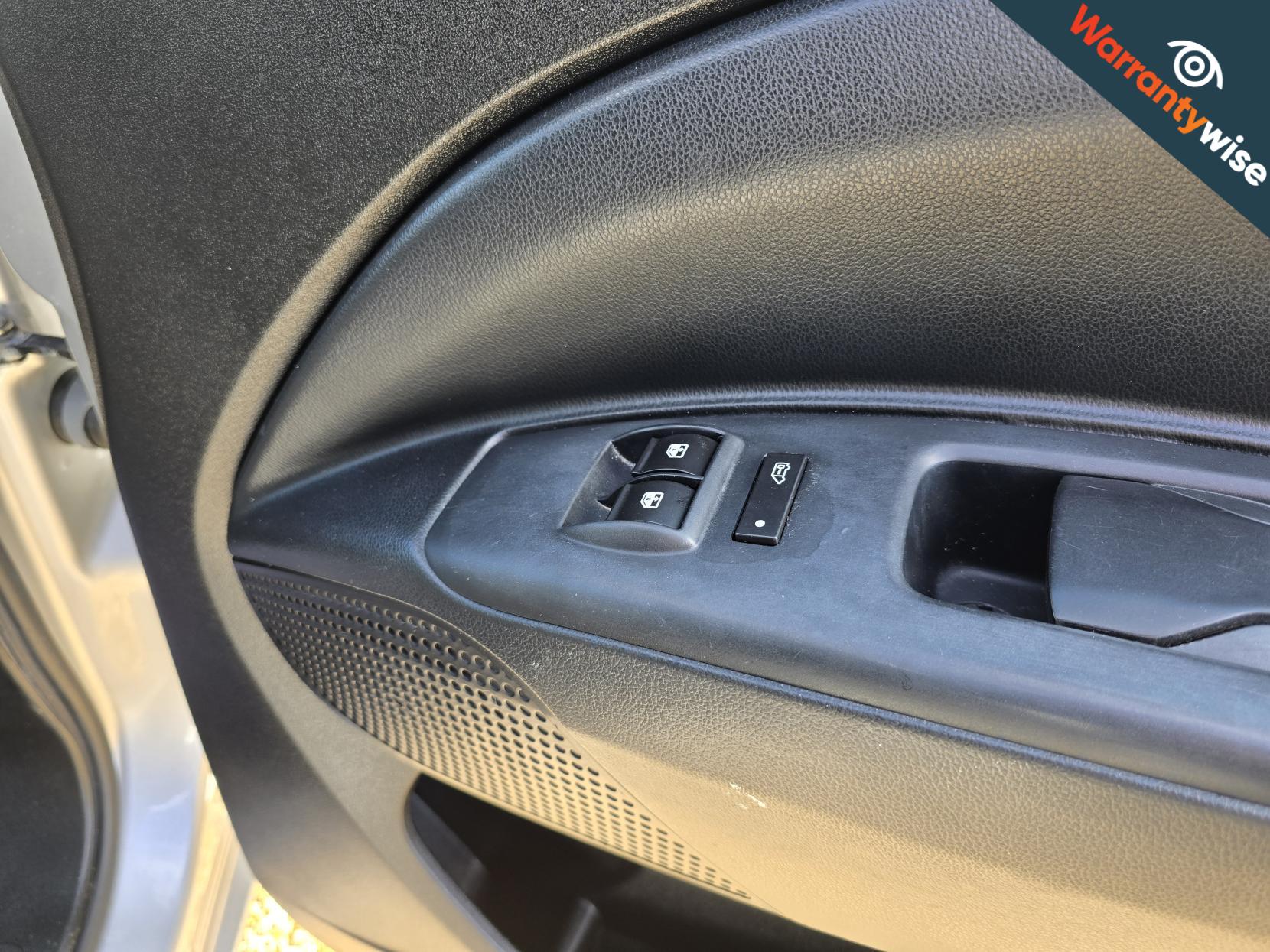 Vauxhall Combo 1.3 CDTi 2300 ecoFLEX 16v Temperature Controlled 3dr Diesel Manual FWD L2 H1 (s/s) (123 g/km, 94 bhp)