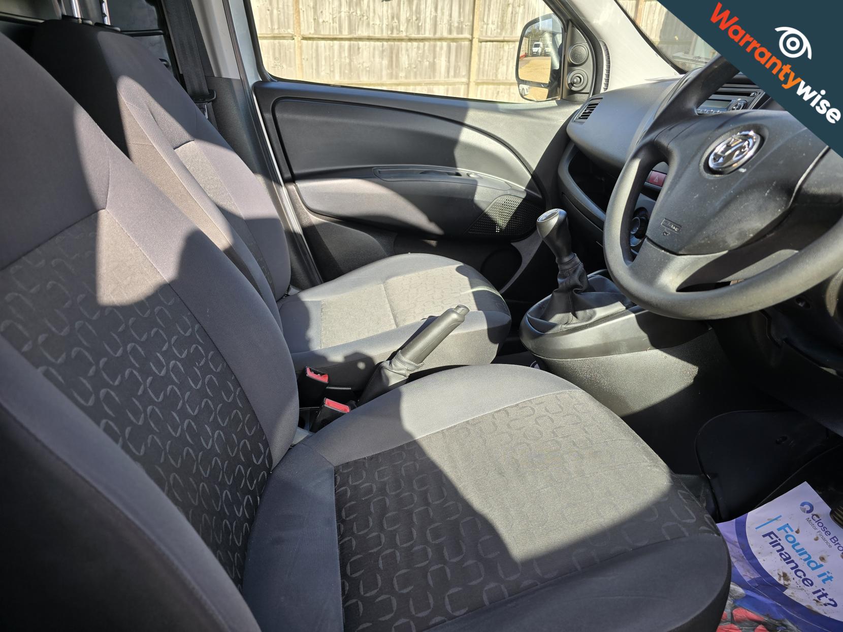 Vauxhall Combo 1.3 CDTi 2300 ecoFLEX 16v Temperature Controlled 3dr Diesel Manual FWD L2 H1 (s/s) (123 g/km, 94 bhp)