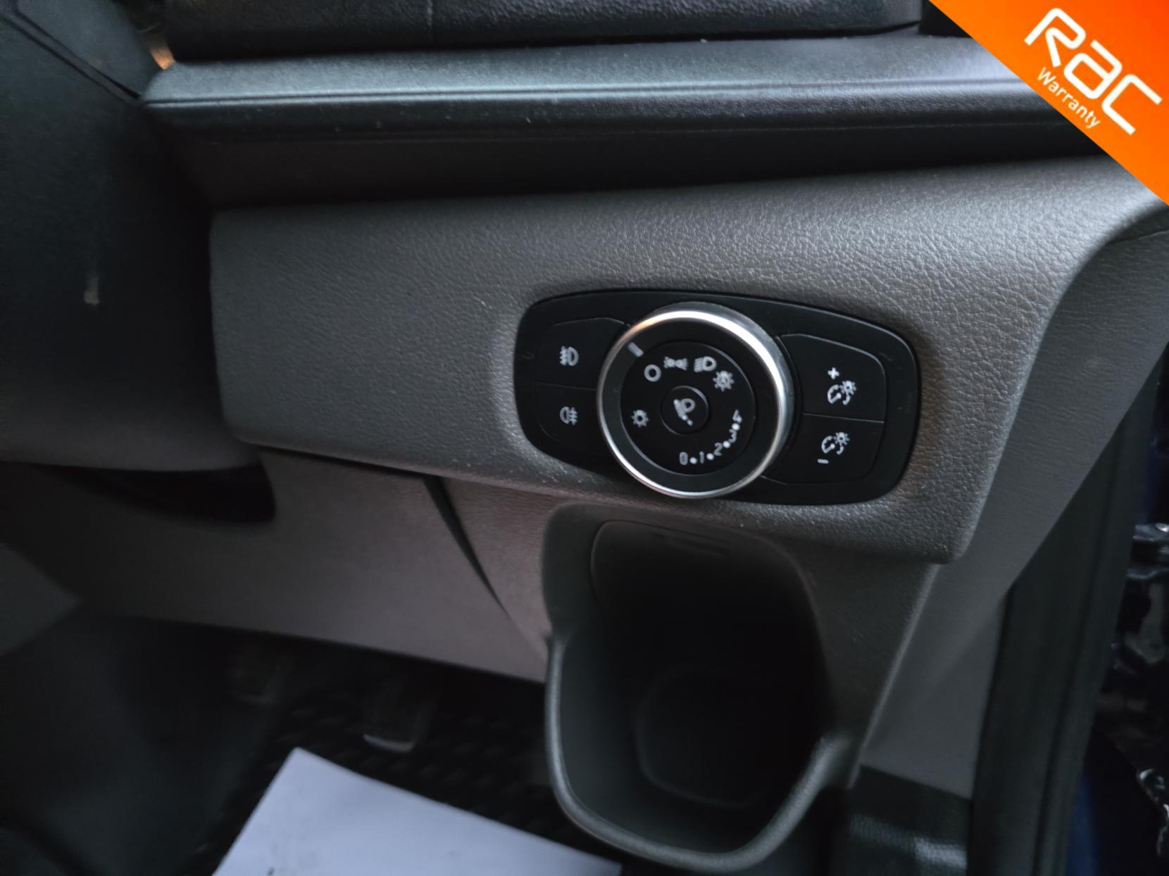 Ford Transit Custom 2.0 300 EcoBlue Trend Panel Van 5dr Diesel Manual L2 H1 Euro 6 (105 ps)