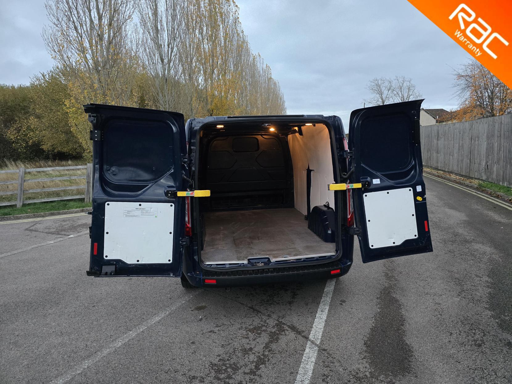 Ford Transit Custom 2.0 300 EcoBlue Trend Panel Van 5dr Diesel Manual L2 H1 Euro 6 (105 ps)