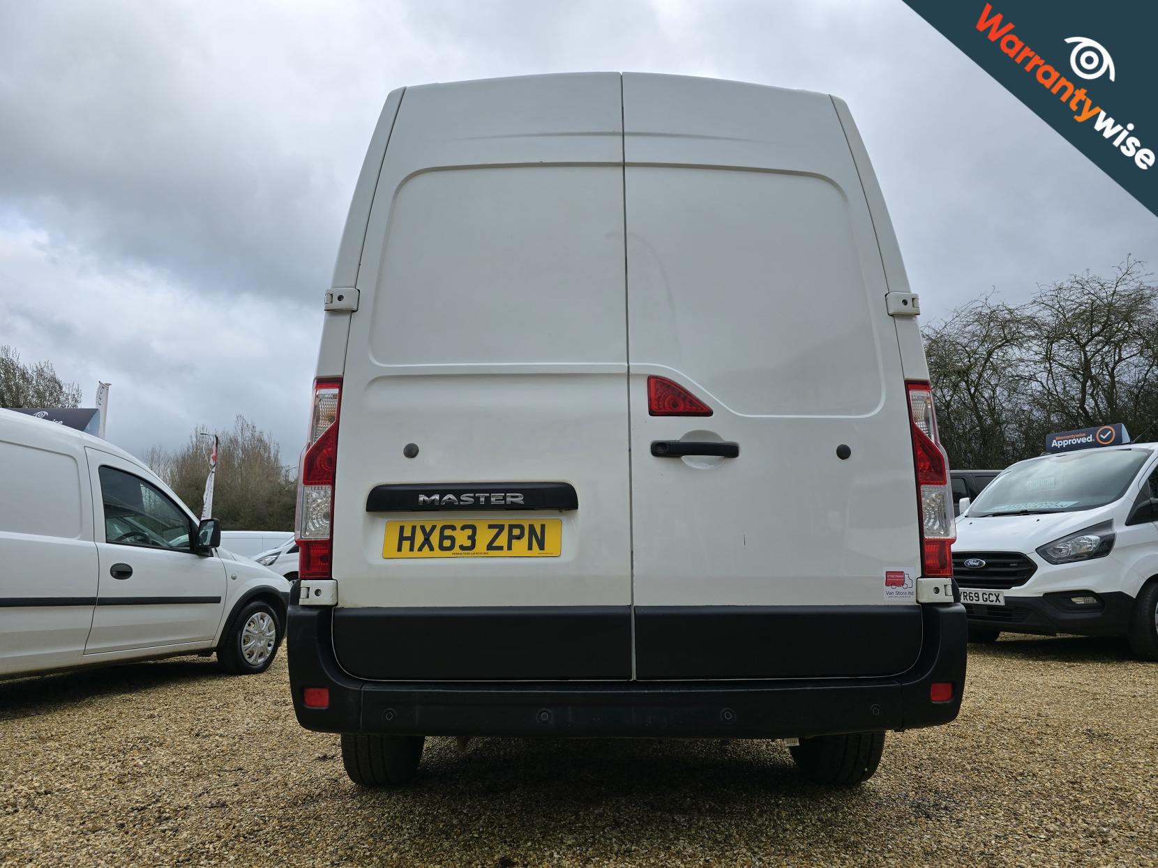 Renault Master 2.3 dCi 35 Panel Van 5dr Diesel Manual FWD LWB Medium Roof Euro 5 (125 ps)