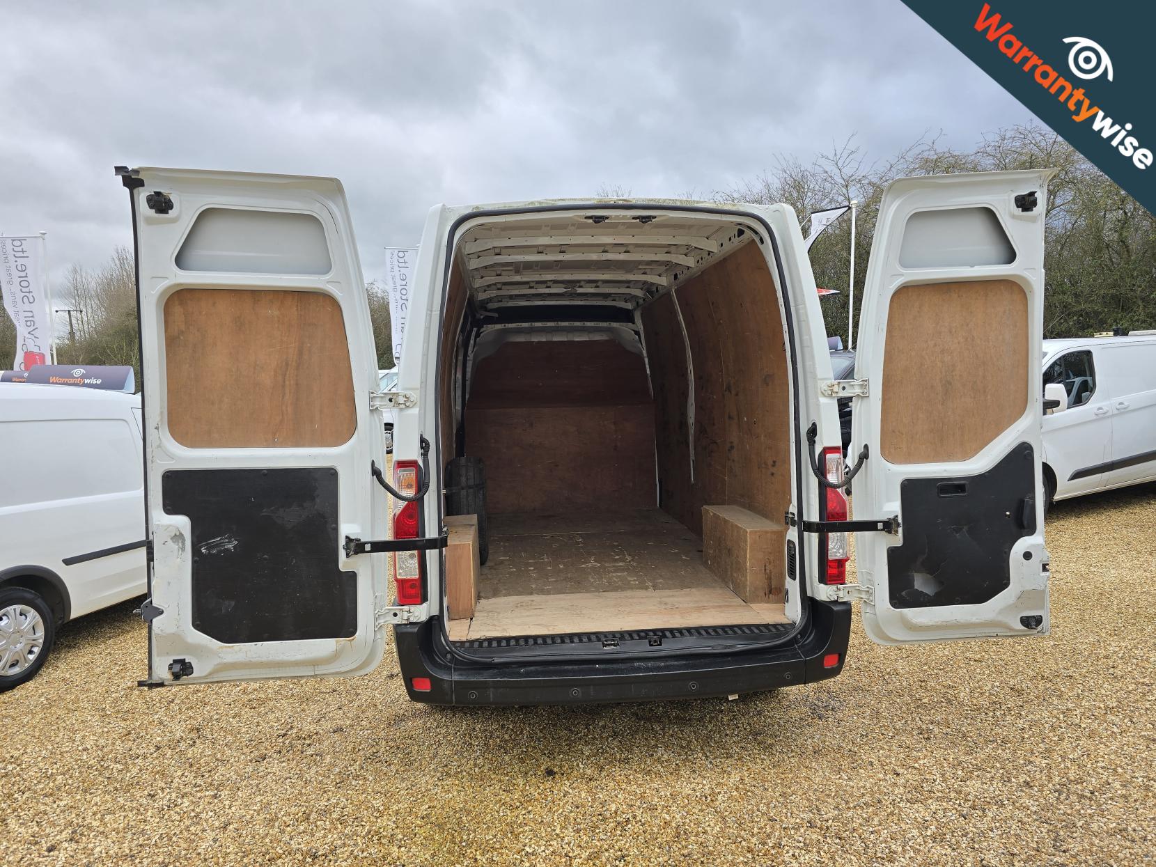 Renault Master 2.3 dCi 35 Panel Van 5dr Diesel Manual FWD LWB Medium Roof Euro 5 (125 ps)