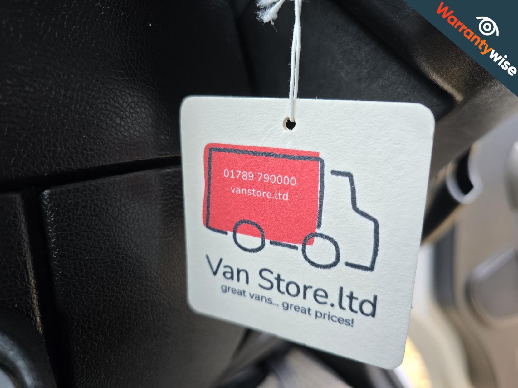 Renault Master 2.3 dCi 35 Panel Van 5dr Diesel Manual FWD LWB Medium Roof Euro 5 (125 ps)