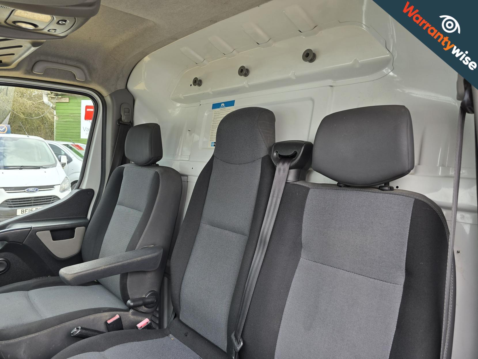 Renault Master 2.3 dCi 35 Panel Van 5dr Diesel Manual FWD LWB Medium Roof Euro 5 (125 ps)