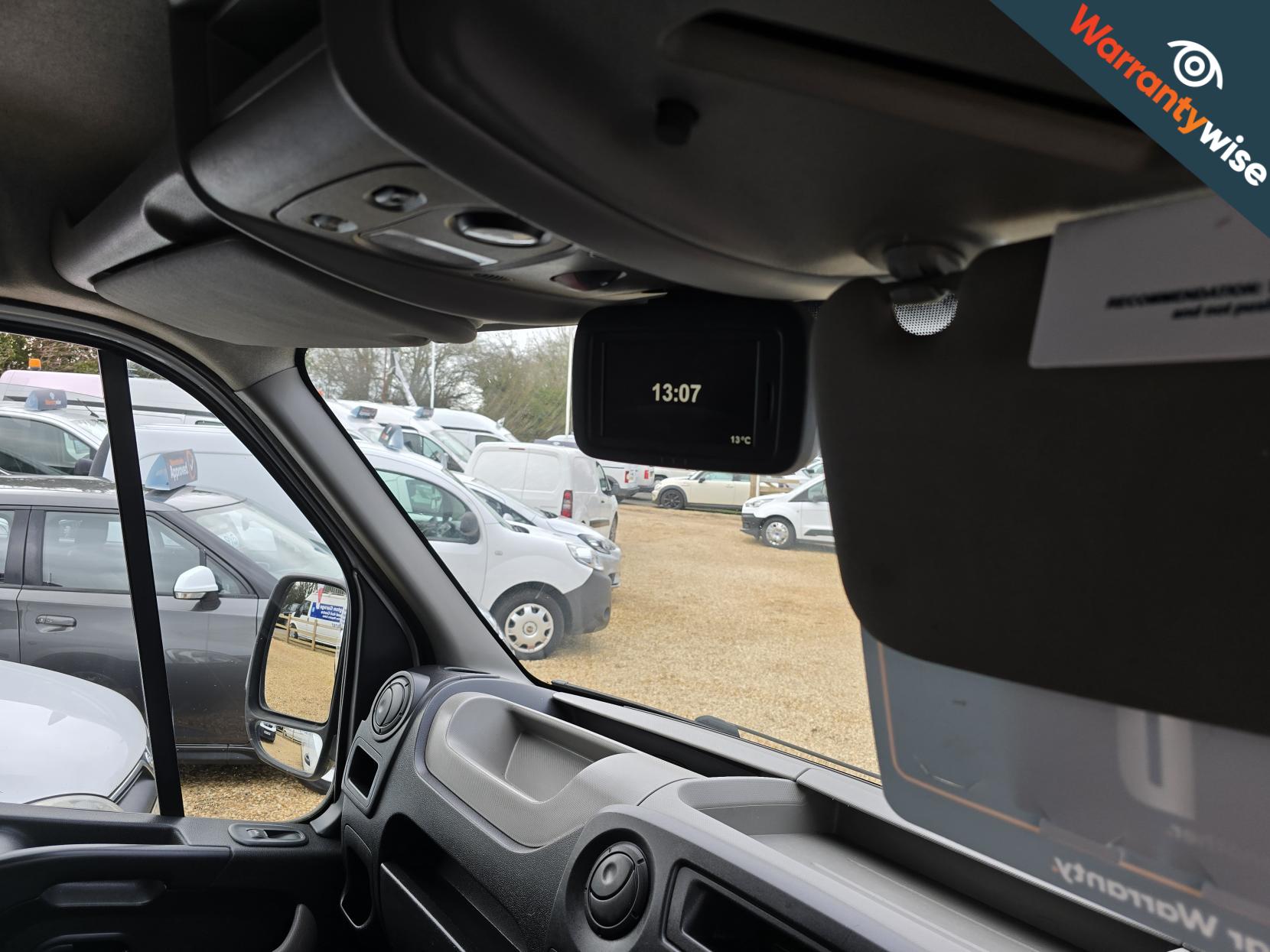 Renault Master 2.3 dCi 35 Panel Van 5dr Diesel Manual FWD LWB Medium Roof Euro 5 (125 ps)