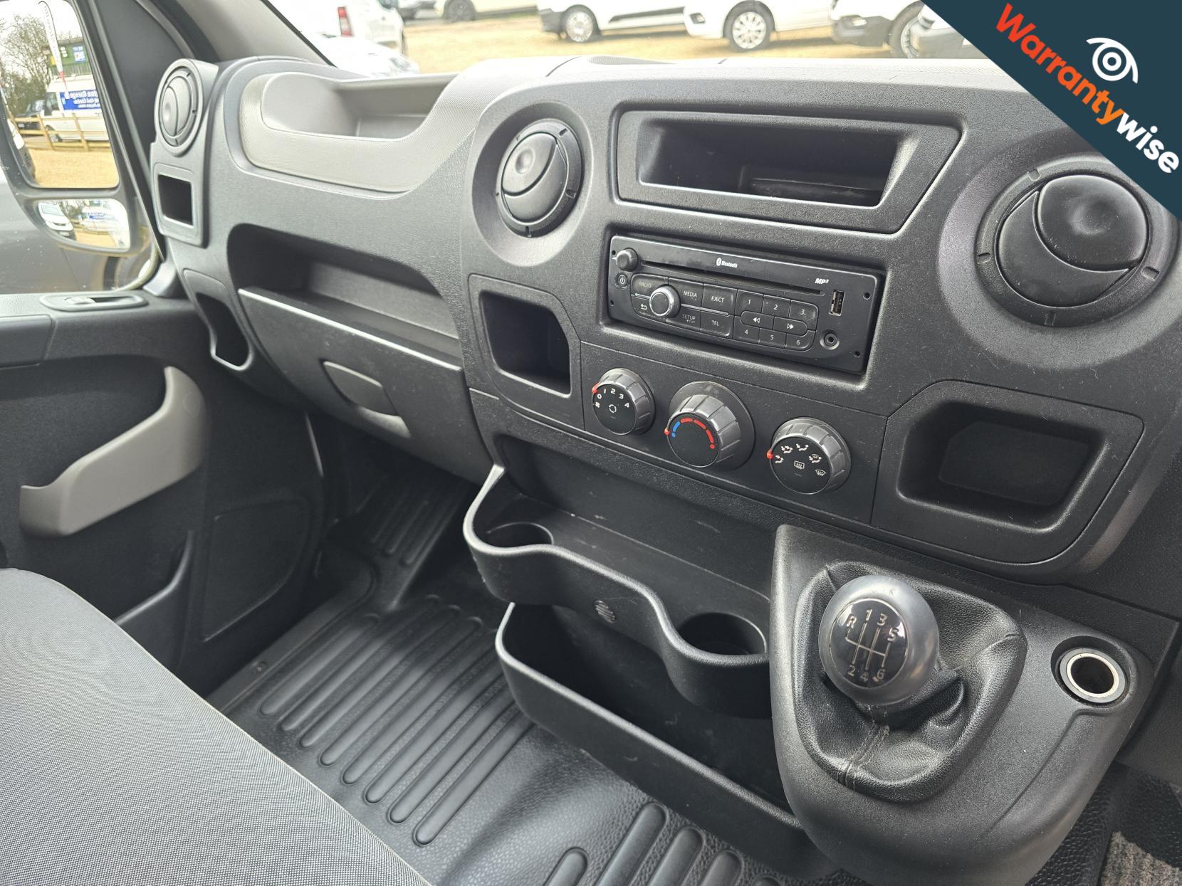 Renault Master 2.3 dCi 35 Panel Van 5dr Diesel Manual FWD LWB Medium Roof Euro 5 (125 ps)