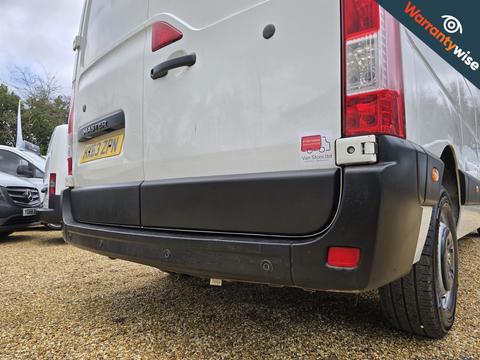 Renault Master 2.3 dCi 35 Panel Van 5dr Diesel Manual FWD LWB Medium Roof Euro 5 (125 ps)