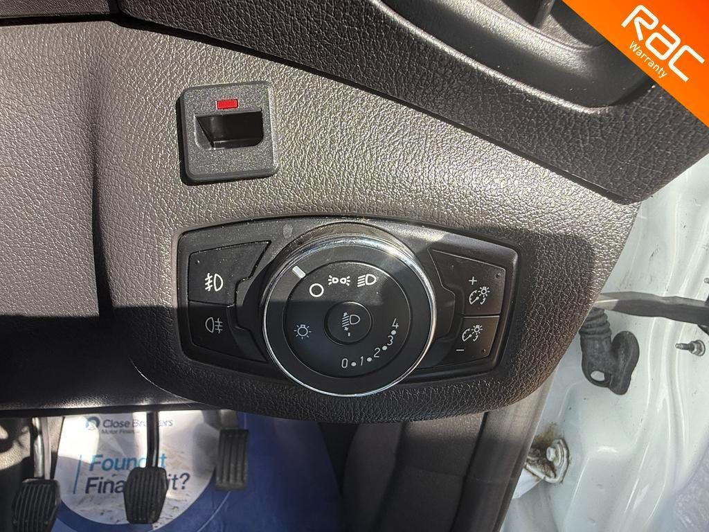 Ford Transit Connect 1.5 TDCi 240 Trend L2 H1 5dr