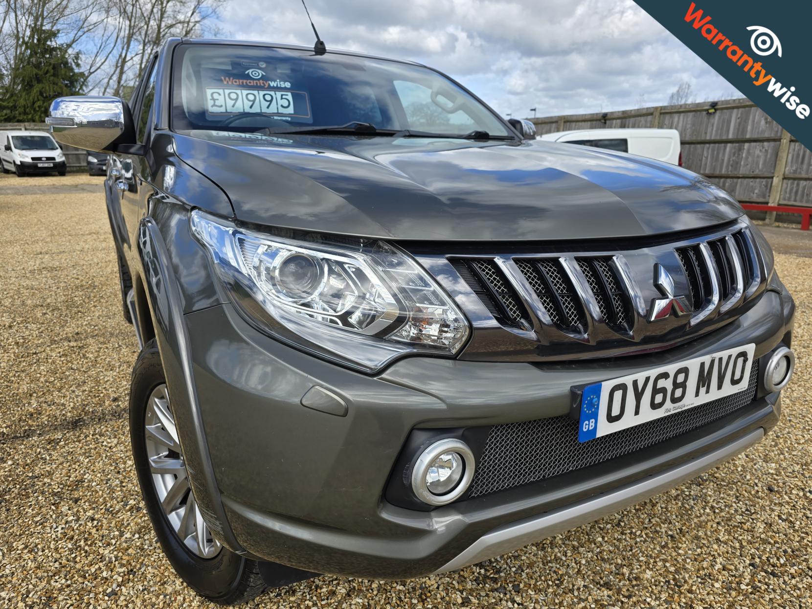 Mitsubishi L200 2.4 DI-D DC Barbarian Pickup Double Cab 4dr Diesel Auto 4WD Euro 6 (178 ps)