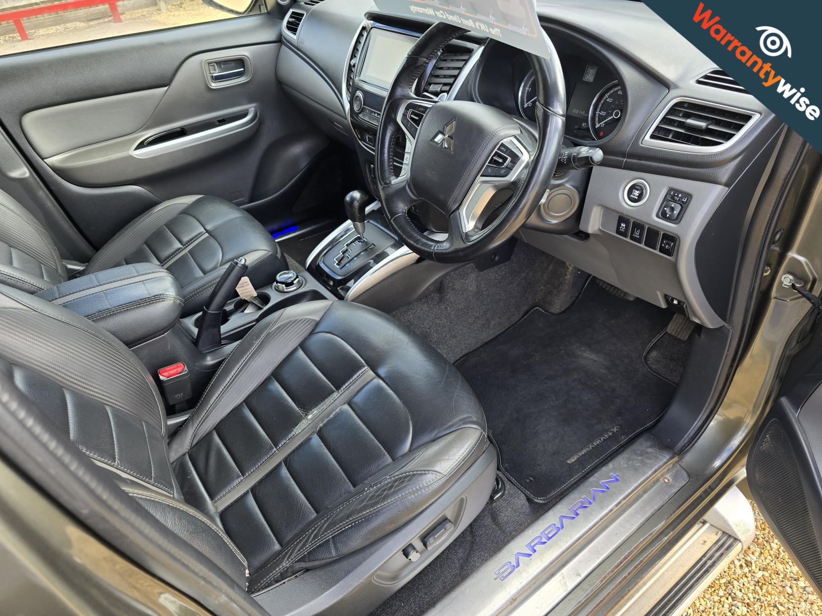 Mitsubishi L200 2.4 DI-D DC Barbarian Pickup Double Cab 4dr Diesel Auto 4WD Euro 6 (178 ps)