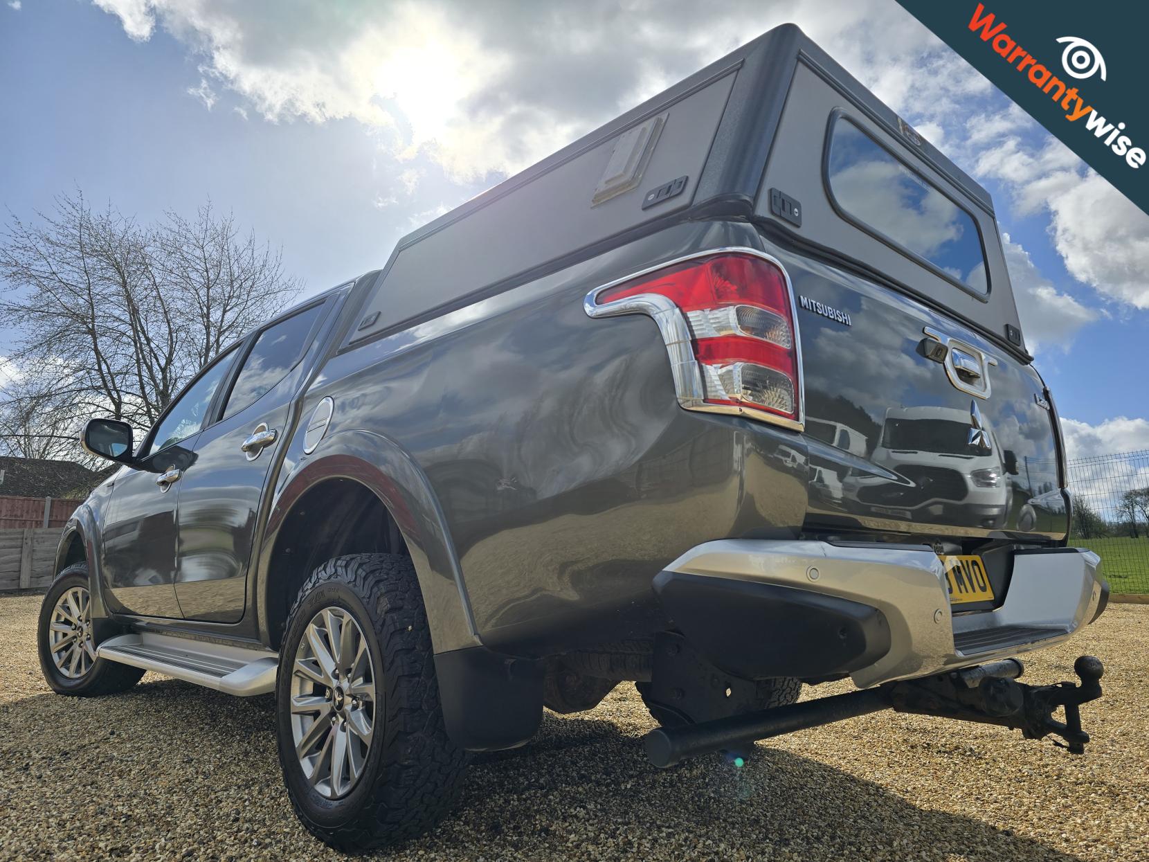 Mitsubishi L200 2.4 DI-D DC Barbarian Pickup Double Cab 4dr Diesel Auto 4WD Euro 6 (178 ps)