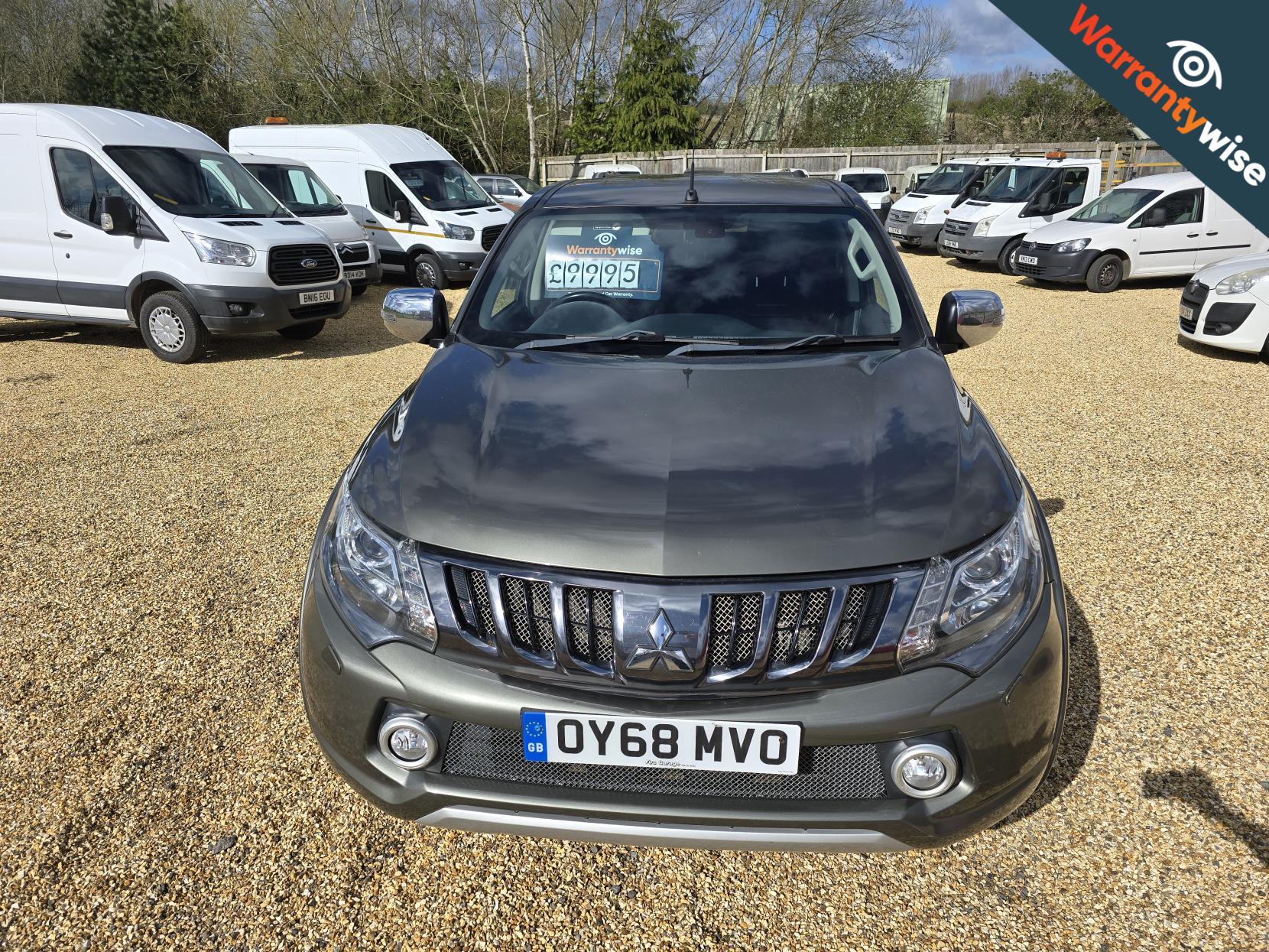 Mitsubishi L200 2.4 DI-D DC Barbarian Pickup Double Cab 4dr Diesel Auto 4WD Euro 6 (178 ps)