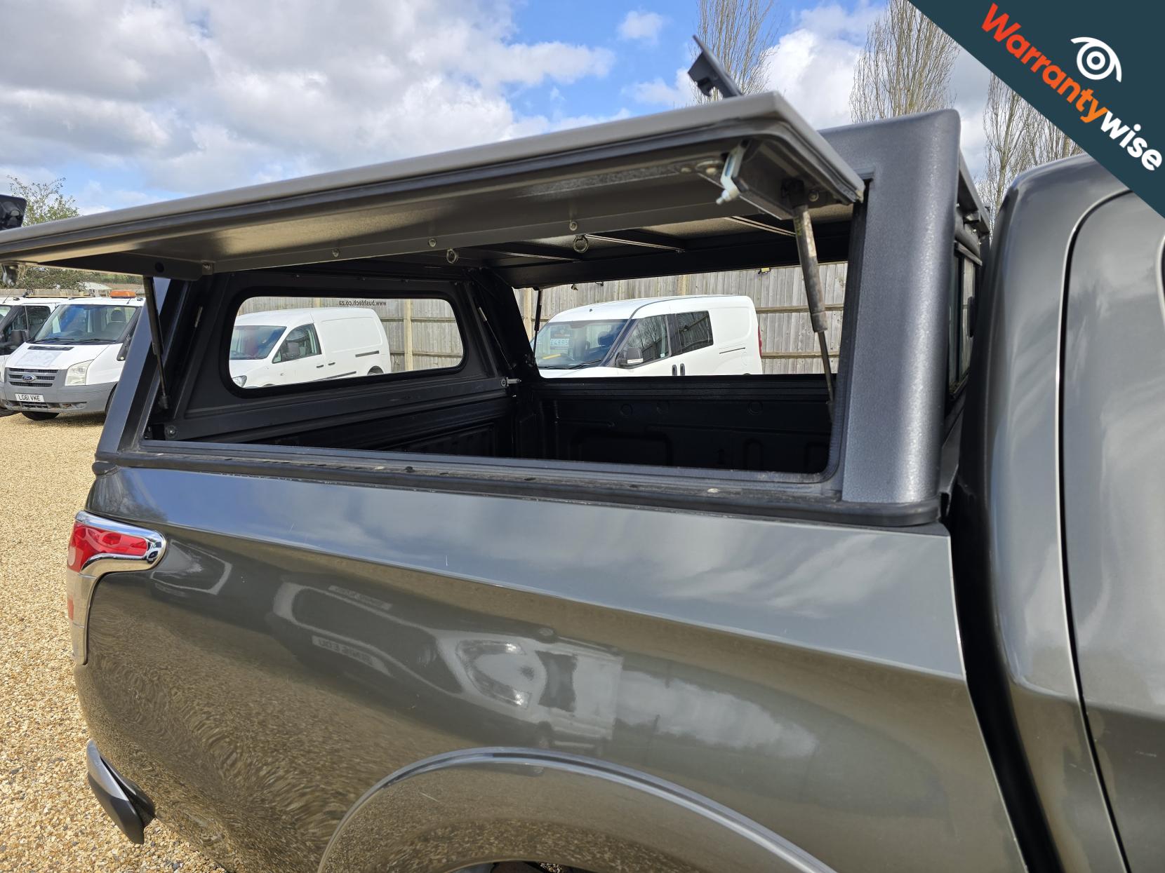 Mitsubishi L200 2.4 DI-D DC Barbarian Pickup Double Cab 4dr Diesel Auto 4WD Euro 6 (178 ps)