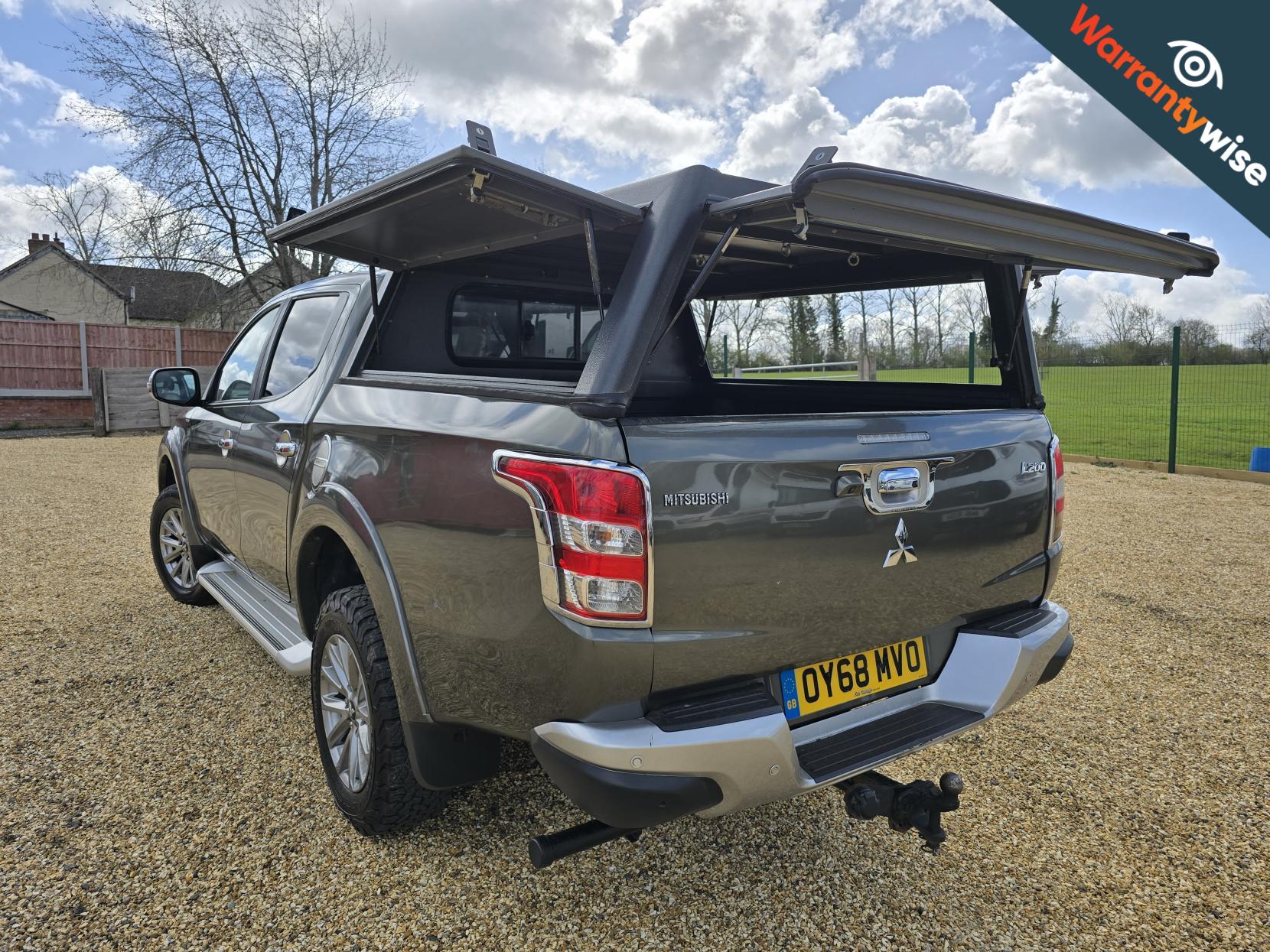 Mitsubishi L200 2.4 DI-D DC Barbarian Pickup Double Cab 4dr Diesel Auto 4WD Euro 6 (178 ps)