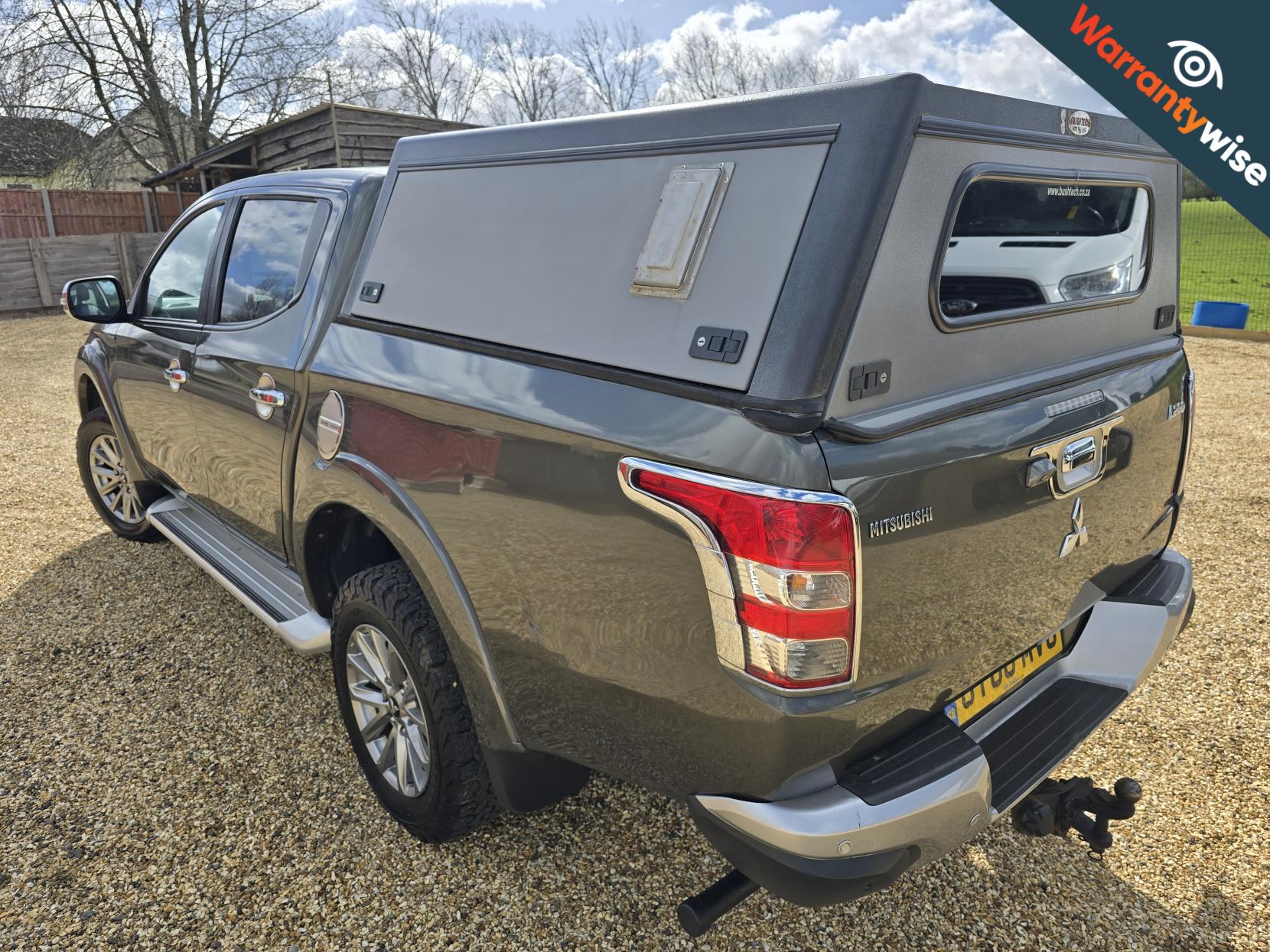 Mitsubishi L200 2.4 DI-D DC Barbarian Pickup Double Cab 4dr Diesel Auto 4WD Euro 6 (178 ps)