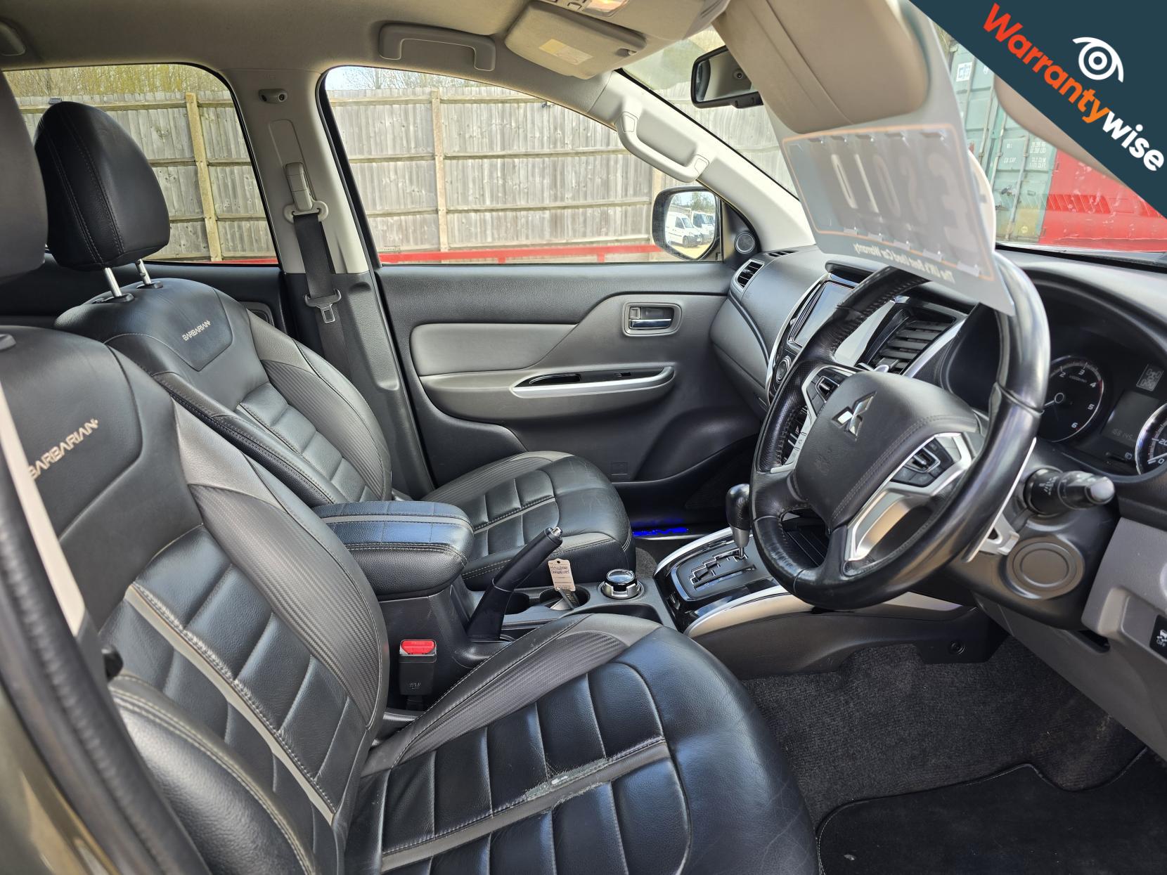 Mitsubishi L200 2.4 DI-D DC Barbarian Pickup Double Cab 4dr Diesel Auto 4WD Euro 6 (178 ps)