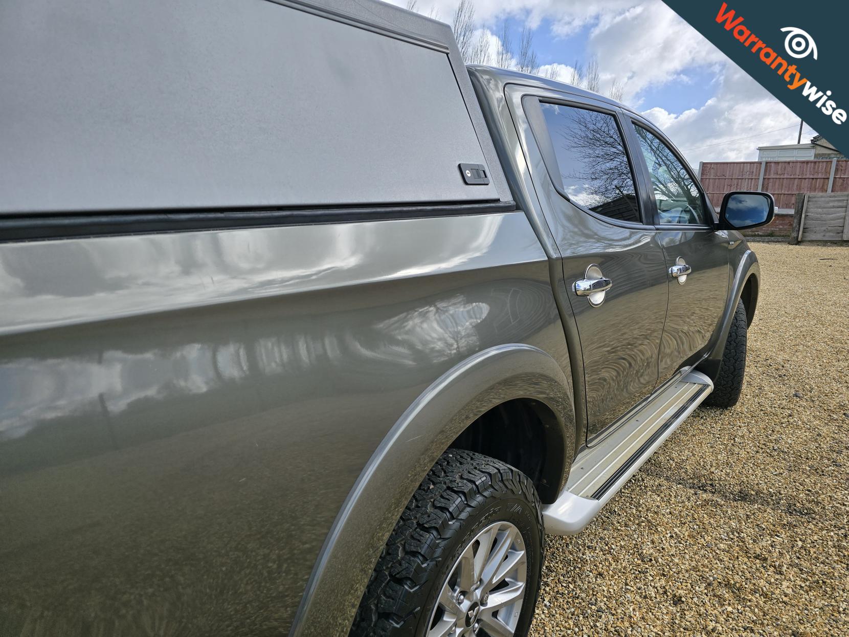 Mitsubishi L200 2.4 DI-D DC Barbarian Pickup Double Cab 4dr Diesel Auto 4WD Euro 6 (178 ps)