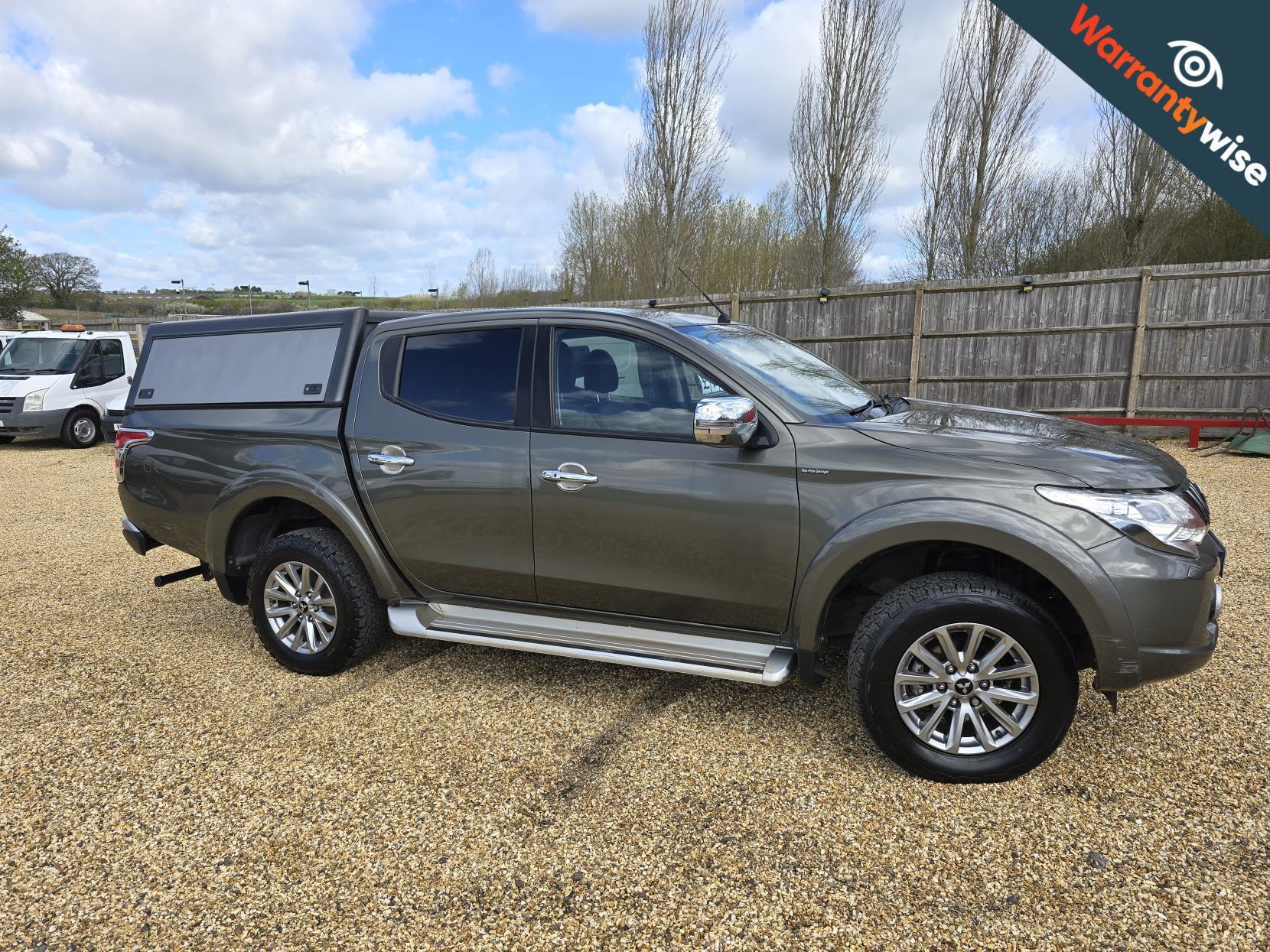 Mitsubishi L200 2.4 DI-D DC Barbarian Pickup Double Cab 4dr Diesel Auto 4WD Euro 6 (178 ps)