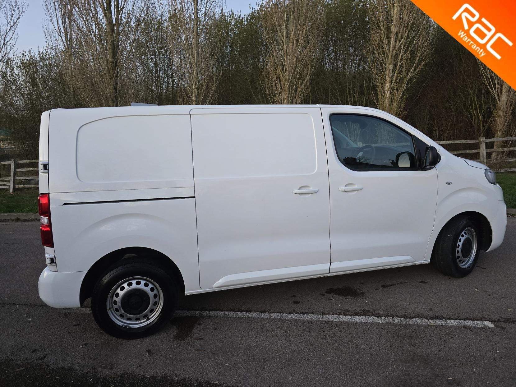 Peugeot Expert 2.0 BlueHDi 1400 Professional Premium Standard Panel Van 6dr Diesel Manual MWB Euro 6 (s/s) (145 ps)
