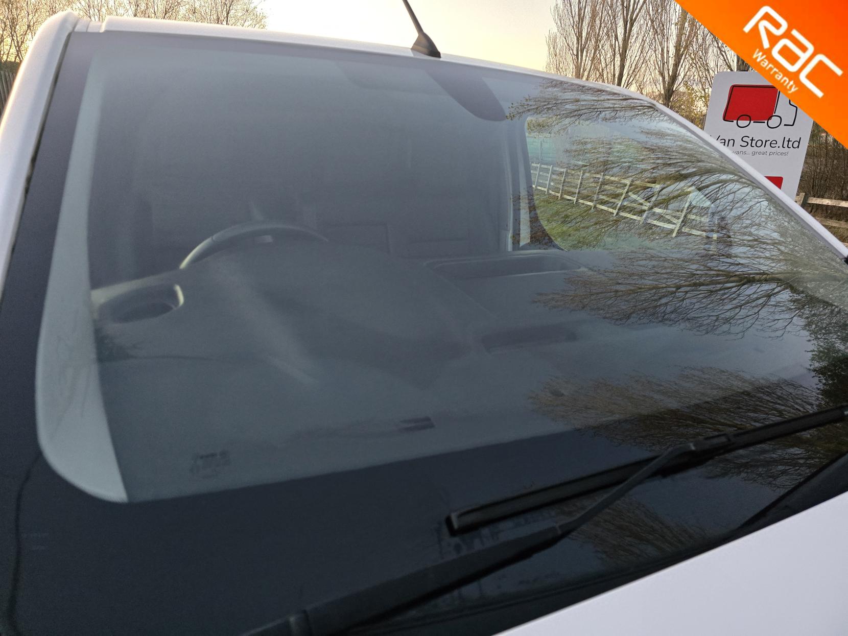 Peugeot Expert 2.0 BlueHDi 1400 Professional Premium Standard Panel Van 6dr Diesel Manual MWB Euro 6 (s/s) (145 ps)