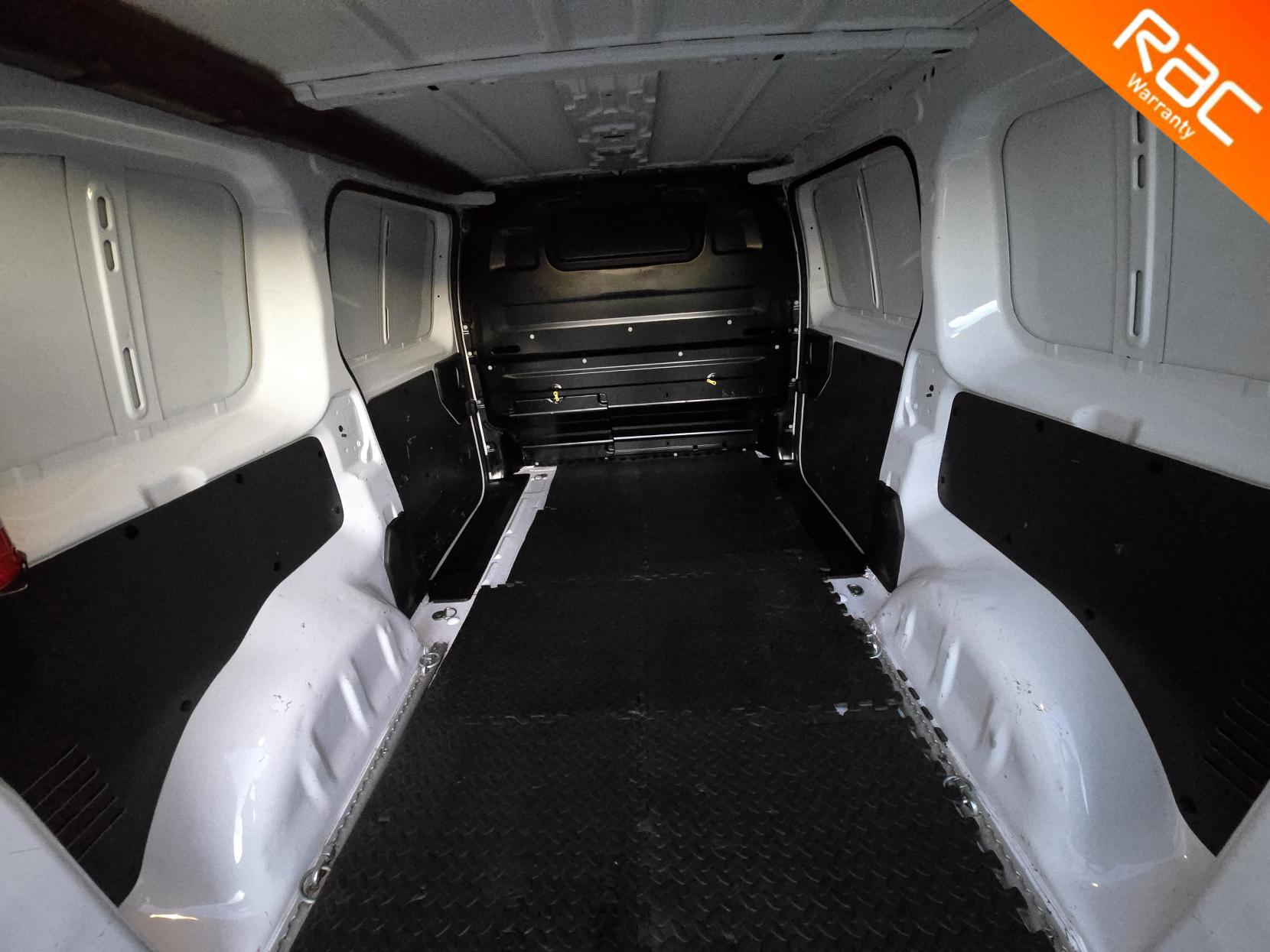 Peugeot Expert 2.0 BlueHDi 1400 Professional Premium Standard Panel Van 6dr Diesel Manual MWB Euro 6 (s/s) (145 ps)