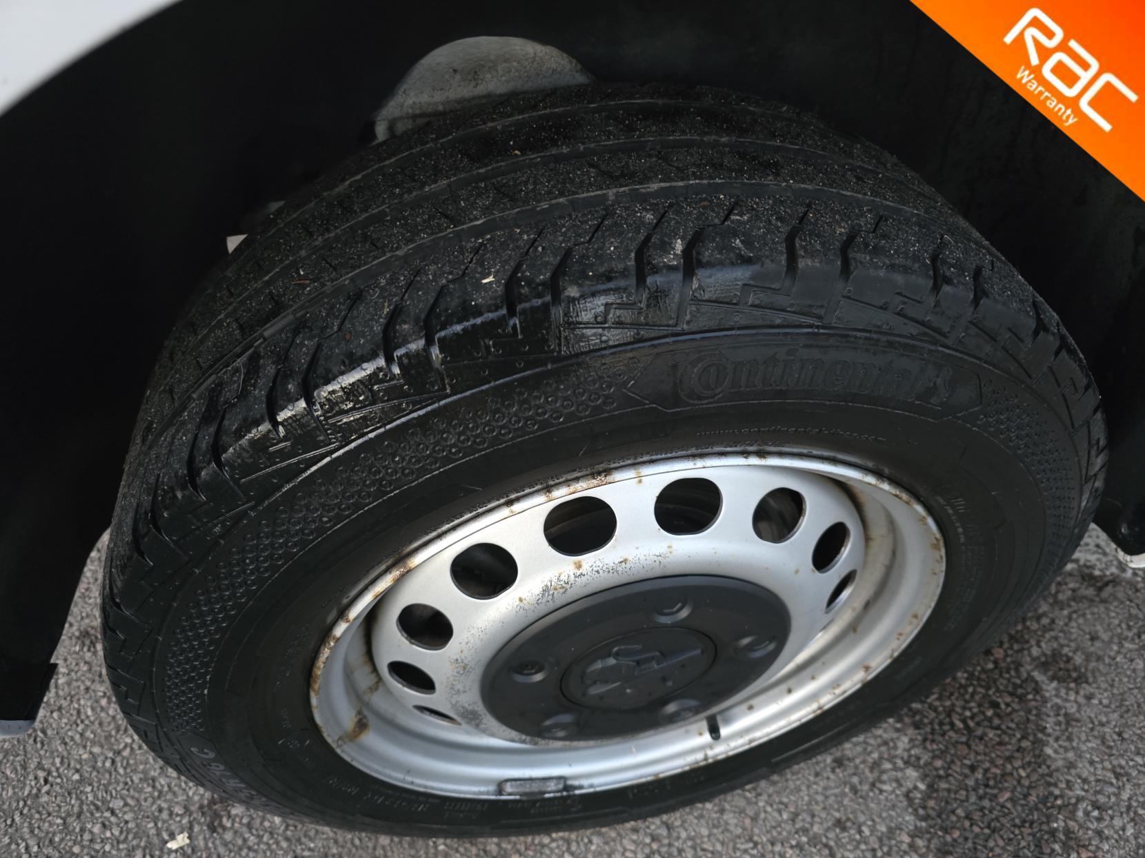 Peugeot Expert 2.0 BlueHDi 1400 Professional Premium Standard Panel Van 6dr Diesel Manual MWB Euro 6 (s/s) (145 ps)