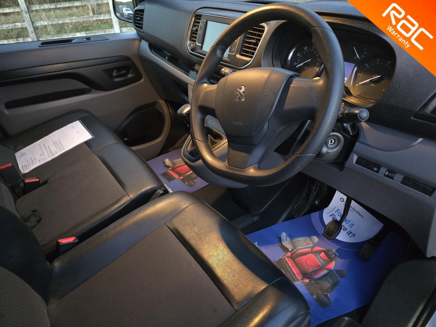 Peugeot Expert 2.0 BlueHDi 1400 Professional Premium Standard Panel Van 6dr Diesel Manual MWB Euro 6 (s/s) (145 ps)