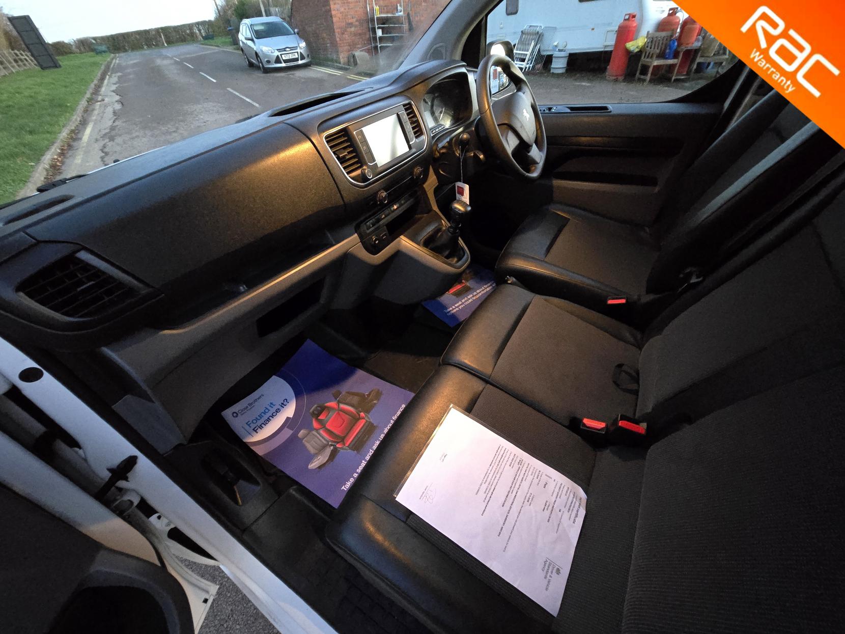 Peugeot Expert 2.0 BlueHDi 1400 Professional Premium Standard Panel Van 6dr Diesel Manual MWB Euro 6 (s/s) (145 ps)