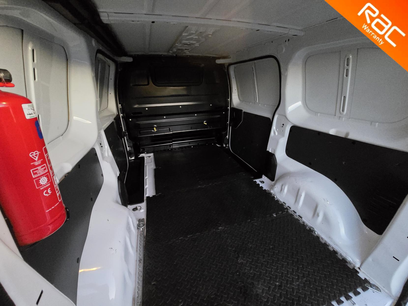 Peugeot Expert 2.0 BlueHDi 1400 Professional Premium Standard Panel Van 6dr Diesel Manual MWB Euro 6 (s/s) (145 ps)