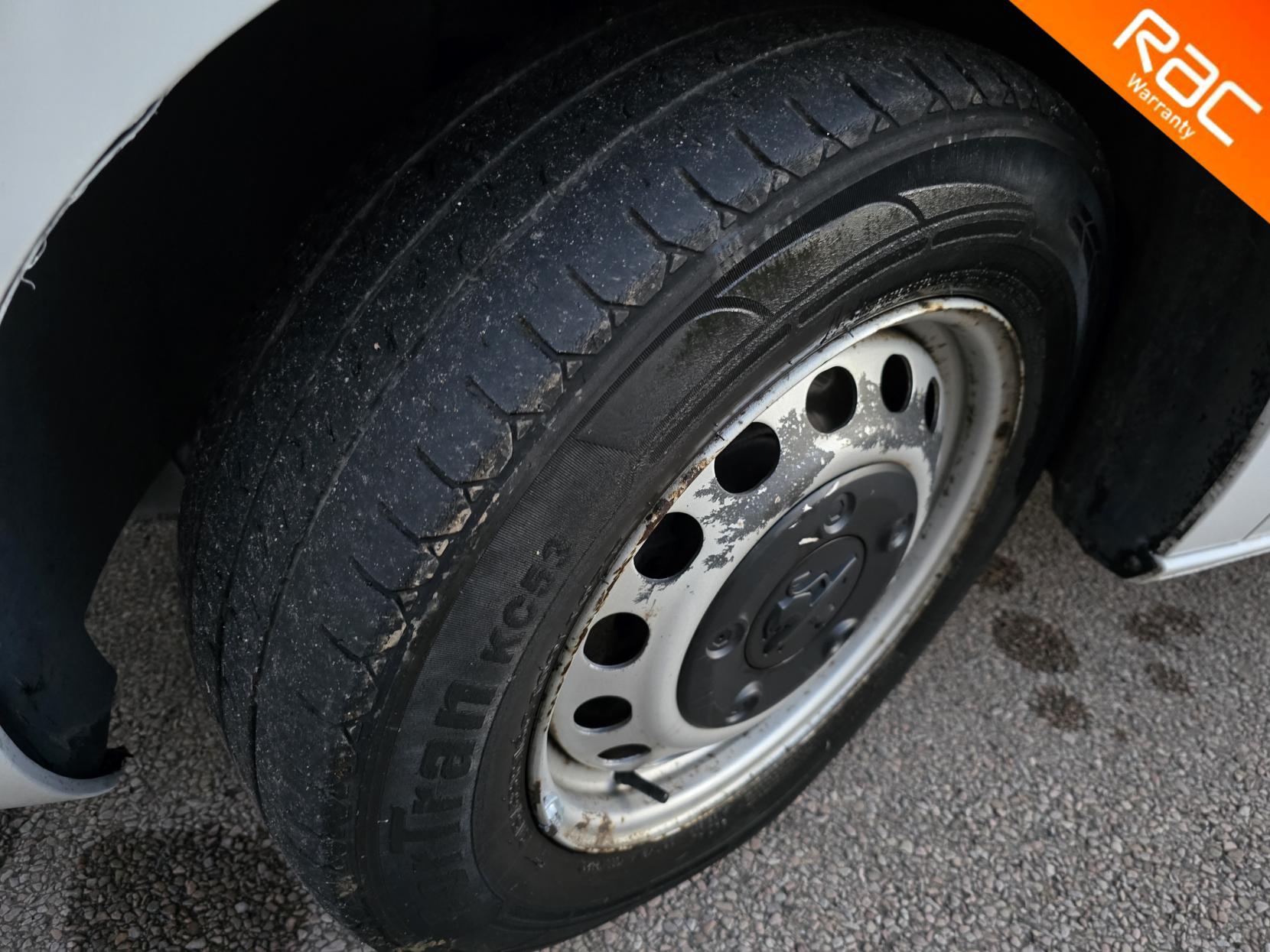 Peugeot Expert 2.0 BlueHDi 1400 Professional Premium Standard Panel Van 6dr Diesel Manual MWB Euro 6 (s/s) (145 ps)