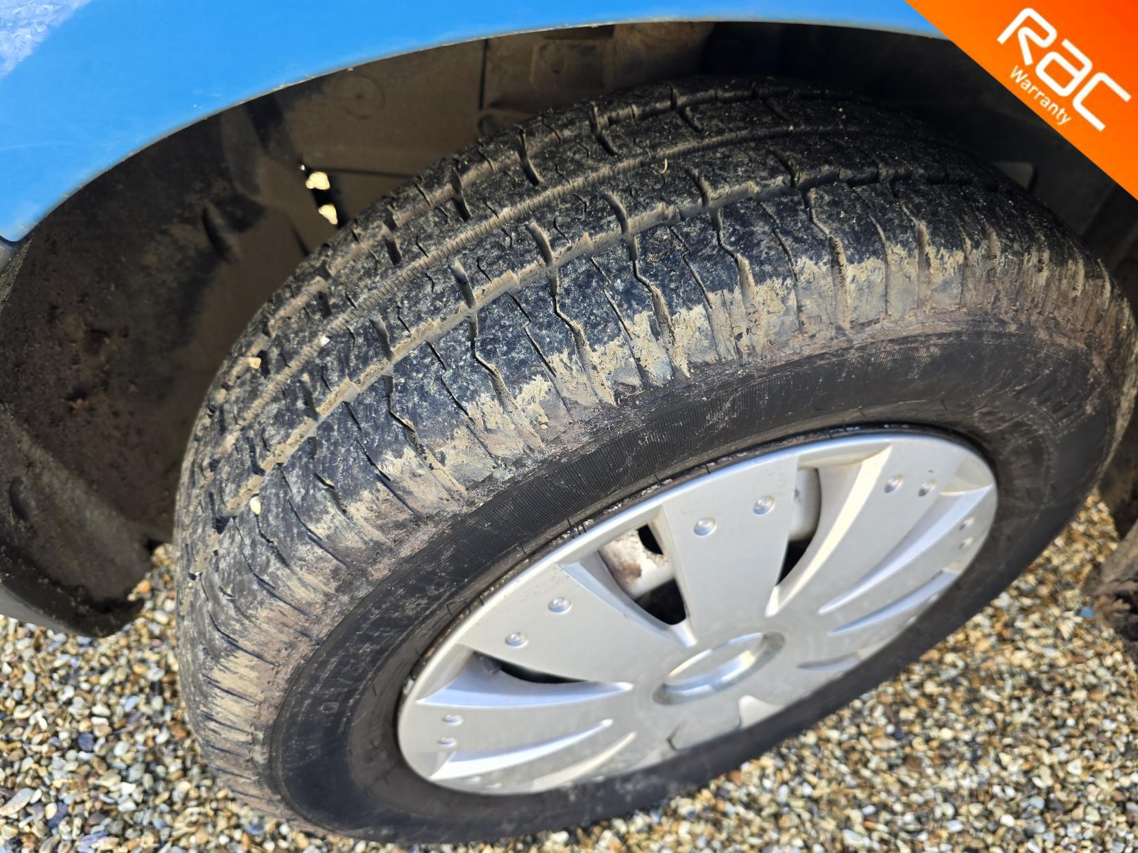 Vauxhall Vivaro 2.0 2900 CDTi Panel Van 4dr Diesel Manual FWD L3 (215 g/km, 113 bhp)