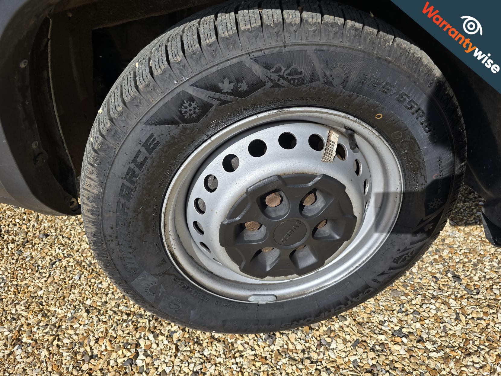 Iveco Daily 2.3D HPI 14V 35S 3520 Panel Van 5dr Diesel Manual MWB H2 Euro 6 (s/s) (136 ps)