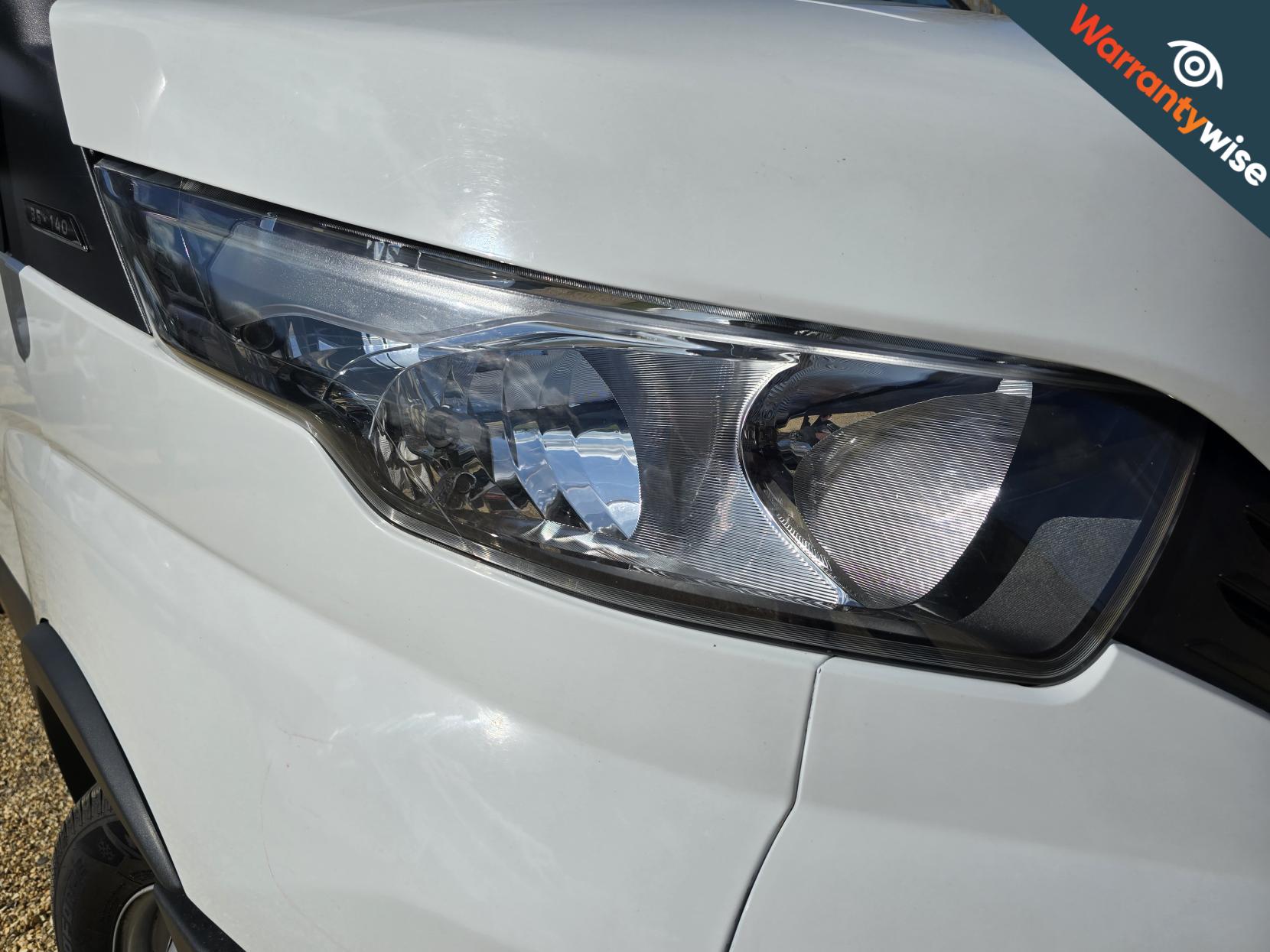 Iveco Daily 2.3D HPI 14V 35S 3520 Panel Van 5dr Diesel Manual MWB H2 Euro 6 (s/s) (136 ps)