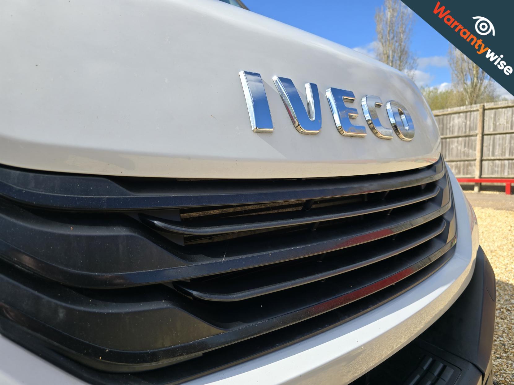Iveco Daily 2.3D HPI 14V 35S 3520 Panel Van 5dr Diesel Manual MWB H2 Euro 6 (s/s) (136 ps)