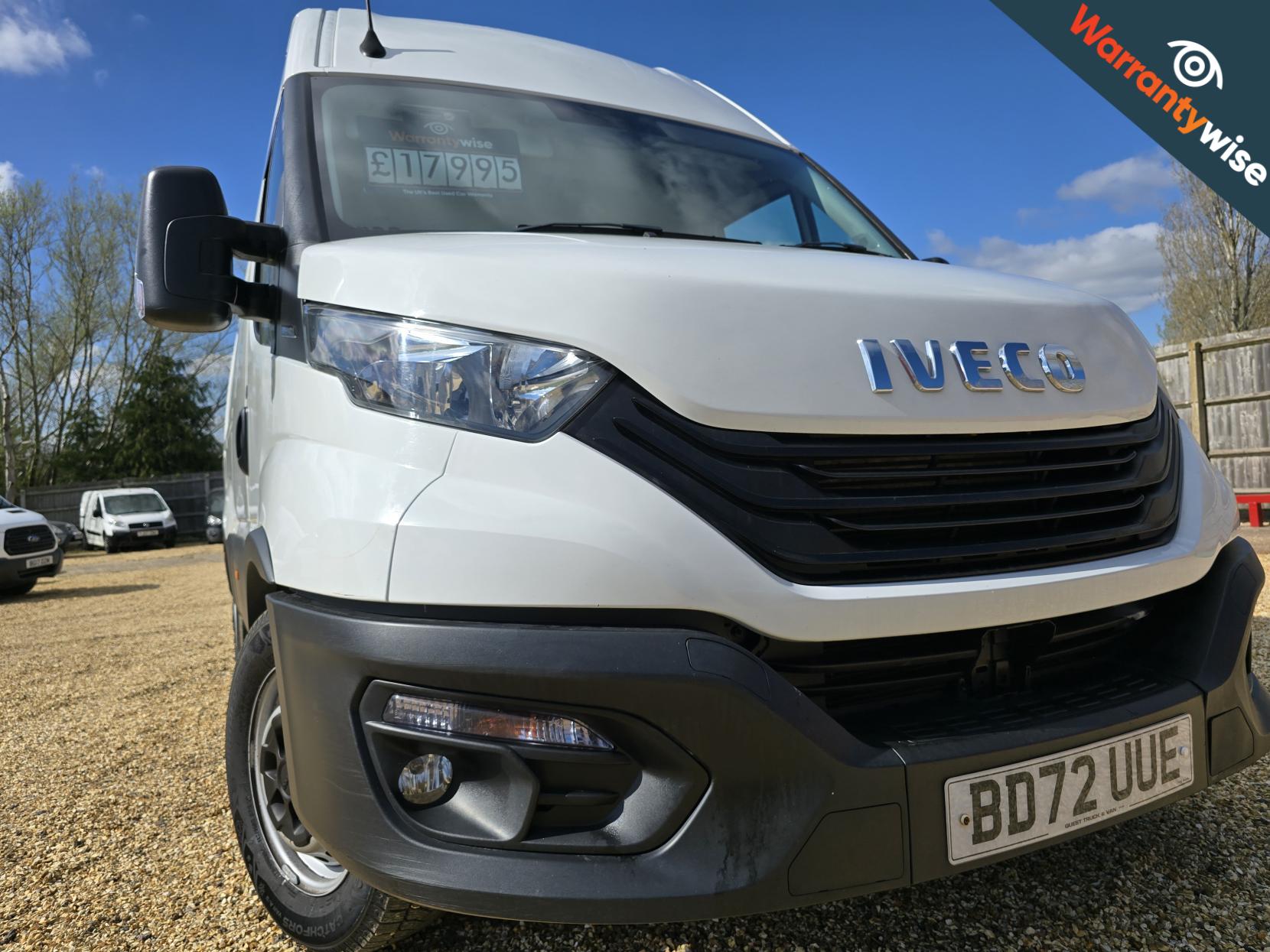 Iveco Daily 2.3D HPI 14V 35S 3520 Panel Van 5dr Diesel Manual MWB H2 Euro 6 (s/s) (136 ps)