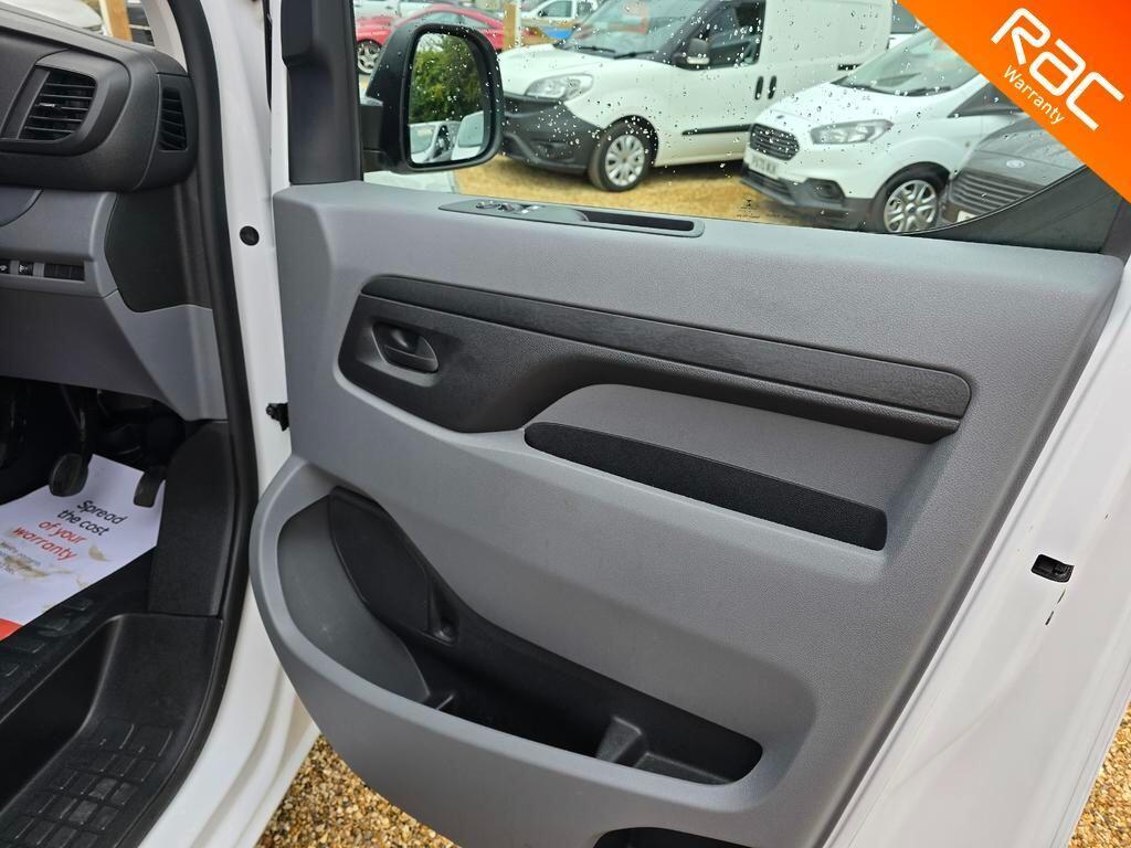Vauxhall Vivaro 1.5 Turbo D 2900 Dynamic L2 H1 Euro 6 (s/s) 6dr