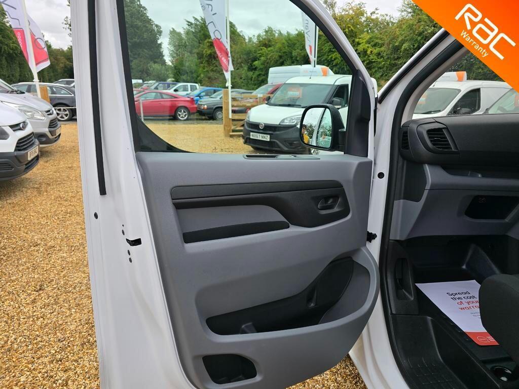 Vauxhall Vivaro 1.5 Turbo D 2900 Dynamic L2 H1 Euro 6 (s/s) 6dr