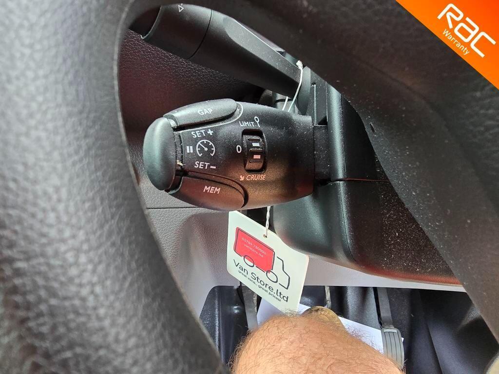 Vauxhall Vivaro 1.5 Turbo D 2900 Dynamic L2 H1 Euro 6 (s/s) 6dr