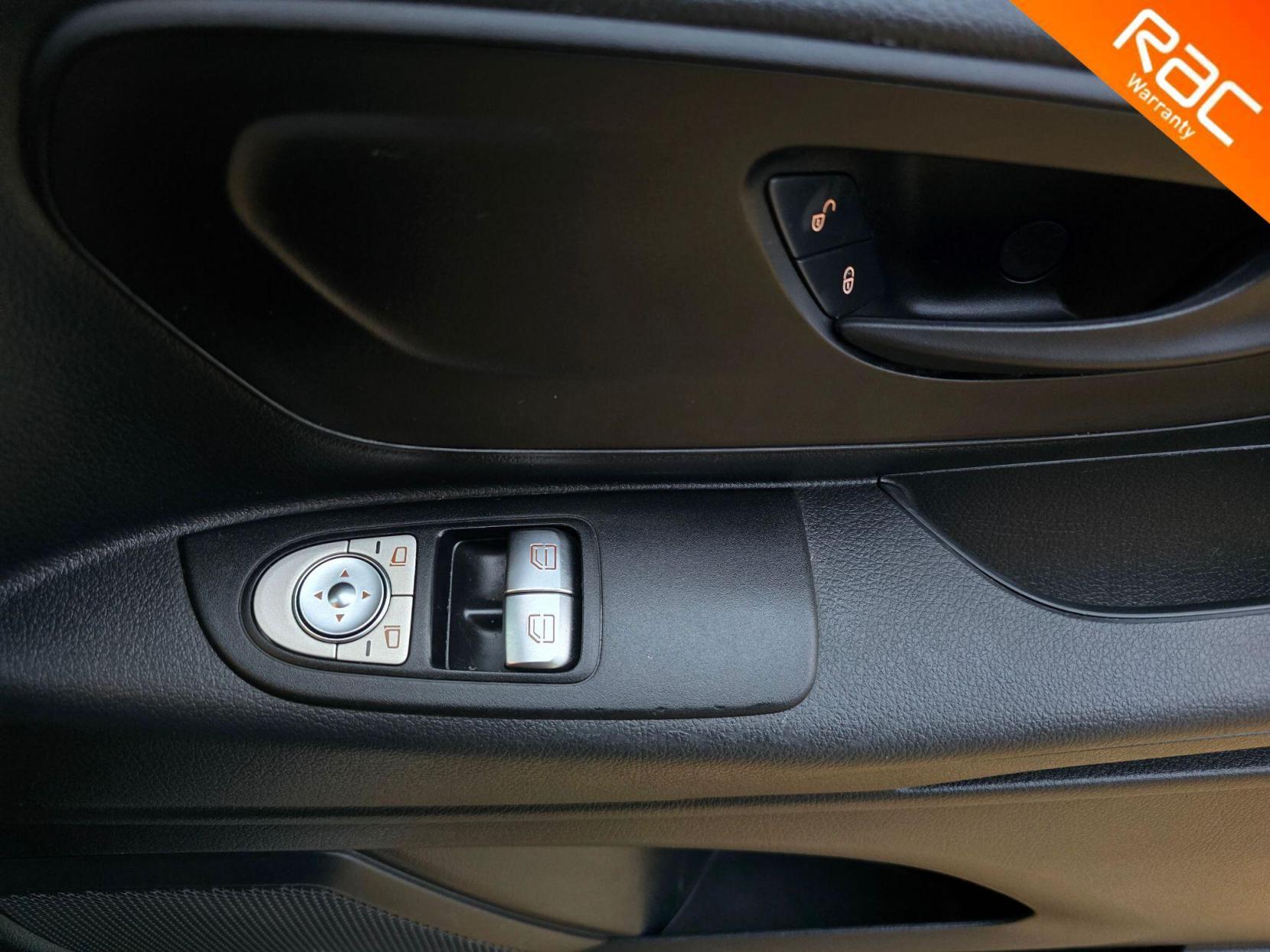 Mercedes-Benz Vito 1.6 111 CDI FWD L2 Euro 6 6dr