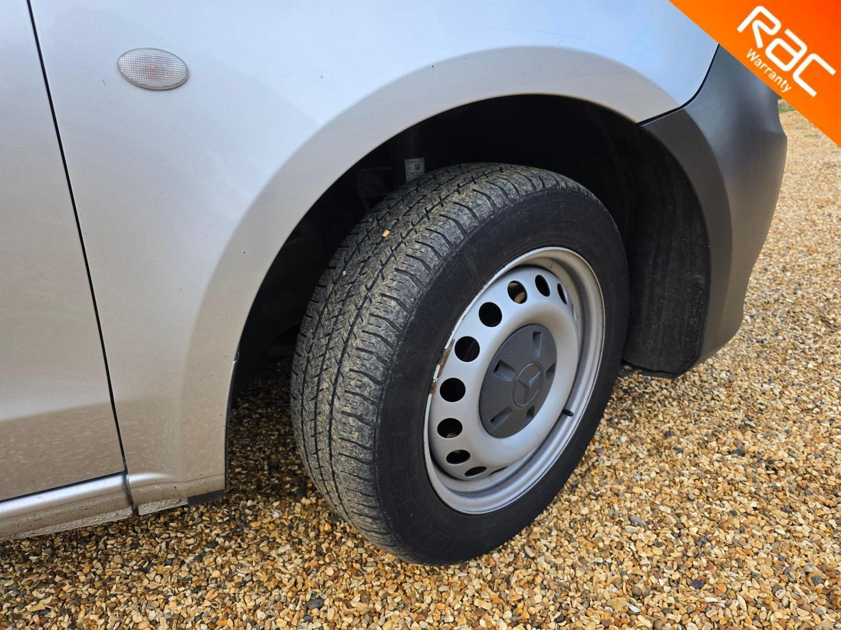 Mercedes-Benz Vito 1.6 111 CDI FWD L2 Euro 6 6dr