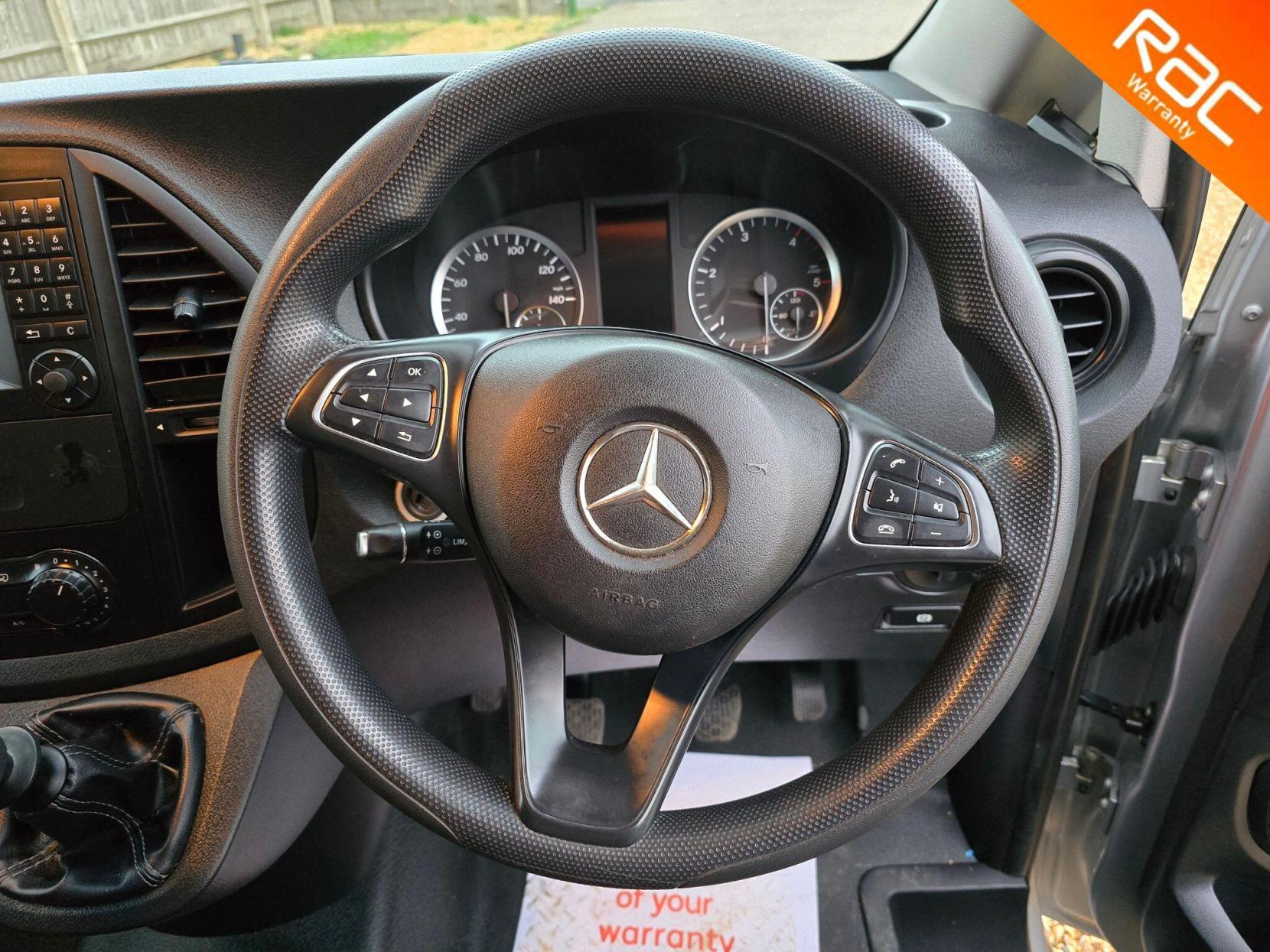 Mercedes-Benz Vito 1.6 111 CDI FWD L2 Euro 6 6dr