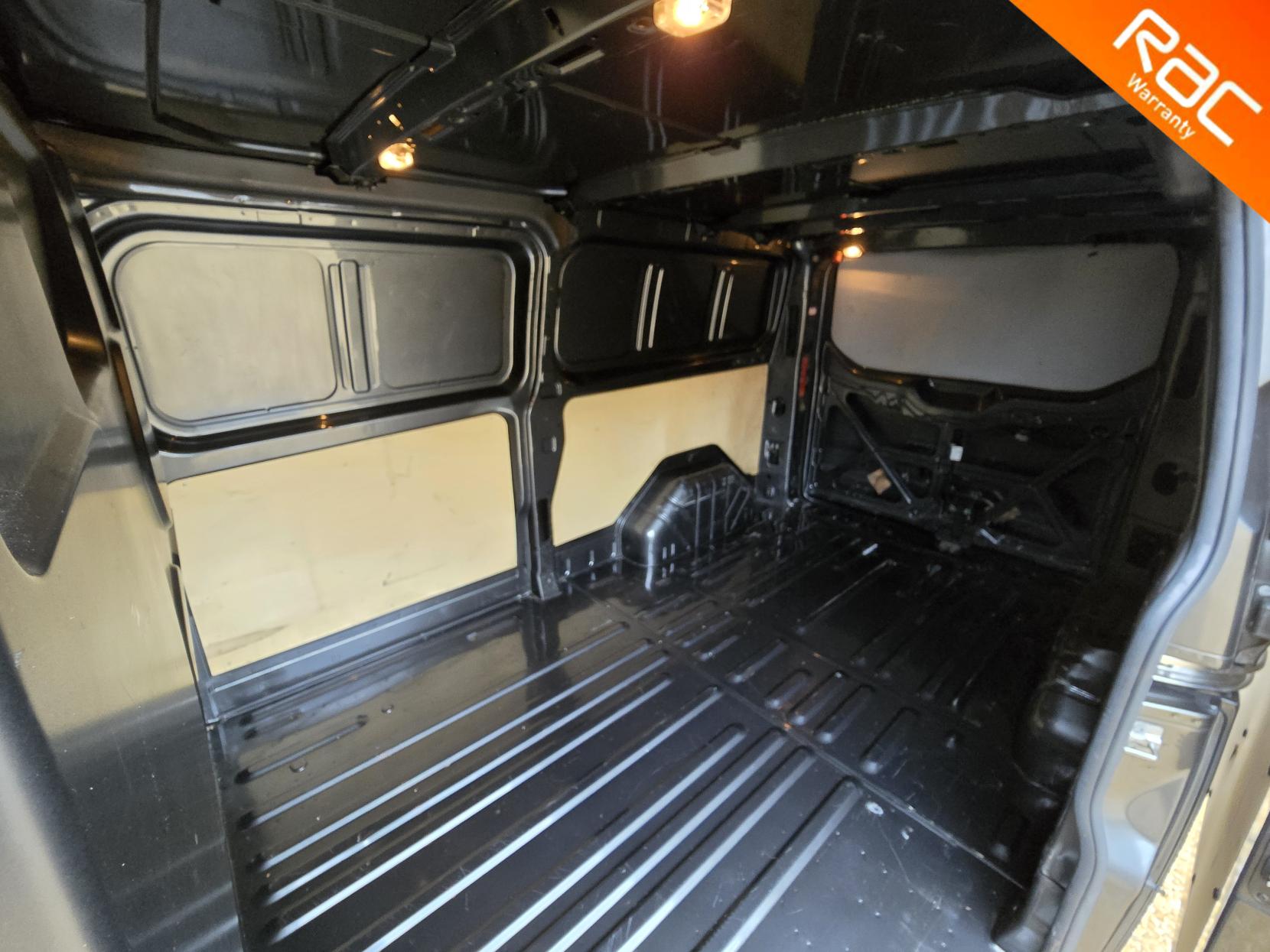 Ford Transit Custom 2.2 TDCi 290 Panel Van 5dr Diesel Manual L2 H1 (186 g/km, 98 bhp)