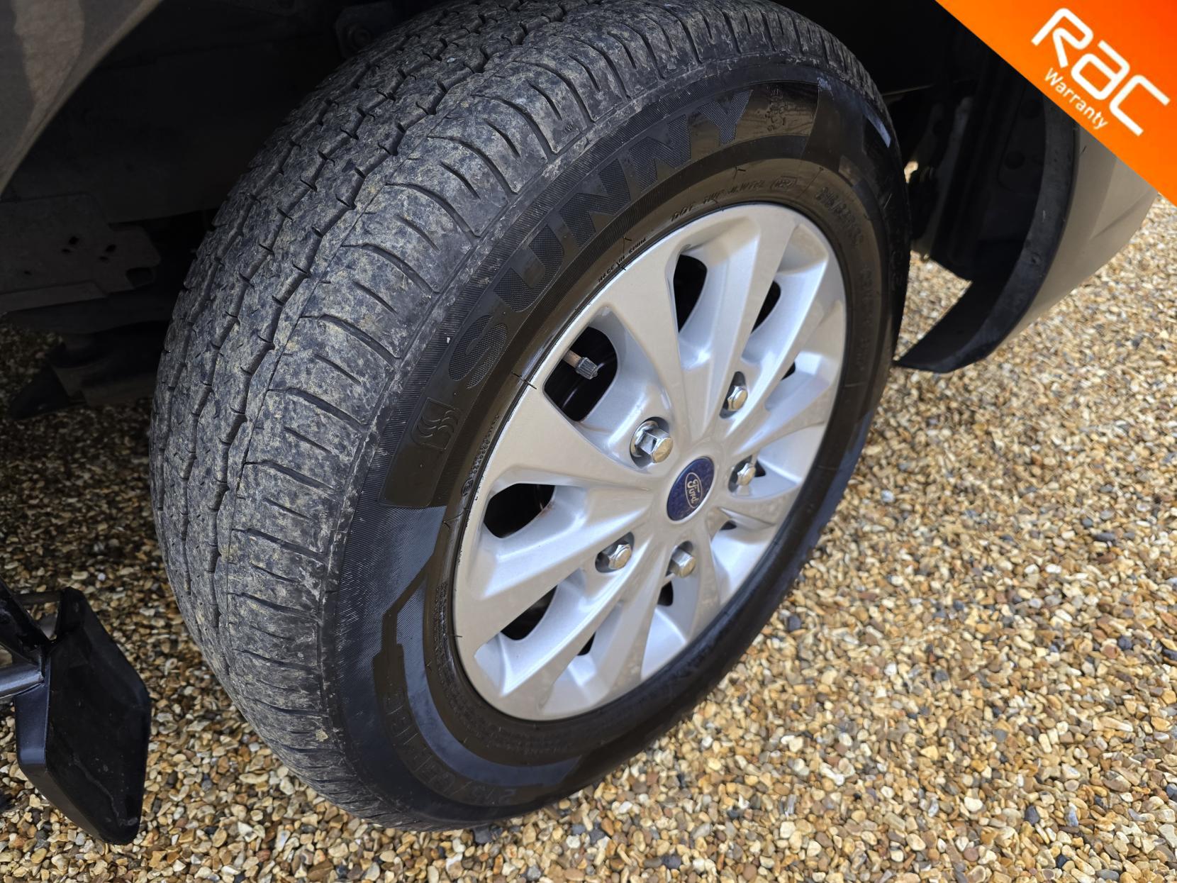 Ford Transit Custom 2.2 TDCi 290 Panel Van 5dr Diesel Manual L2 H1 (186 g/km, 98 bhp)