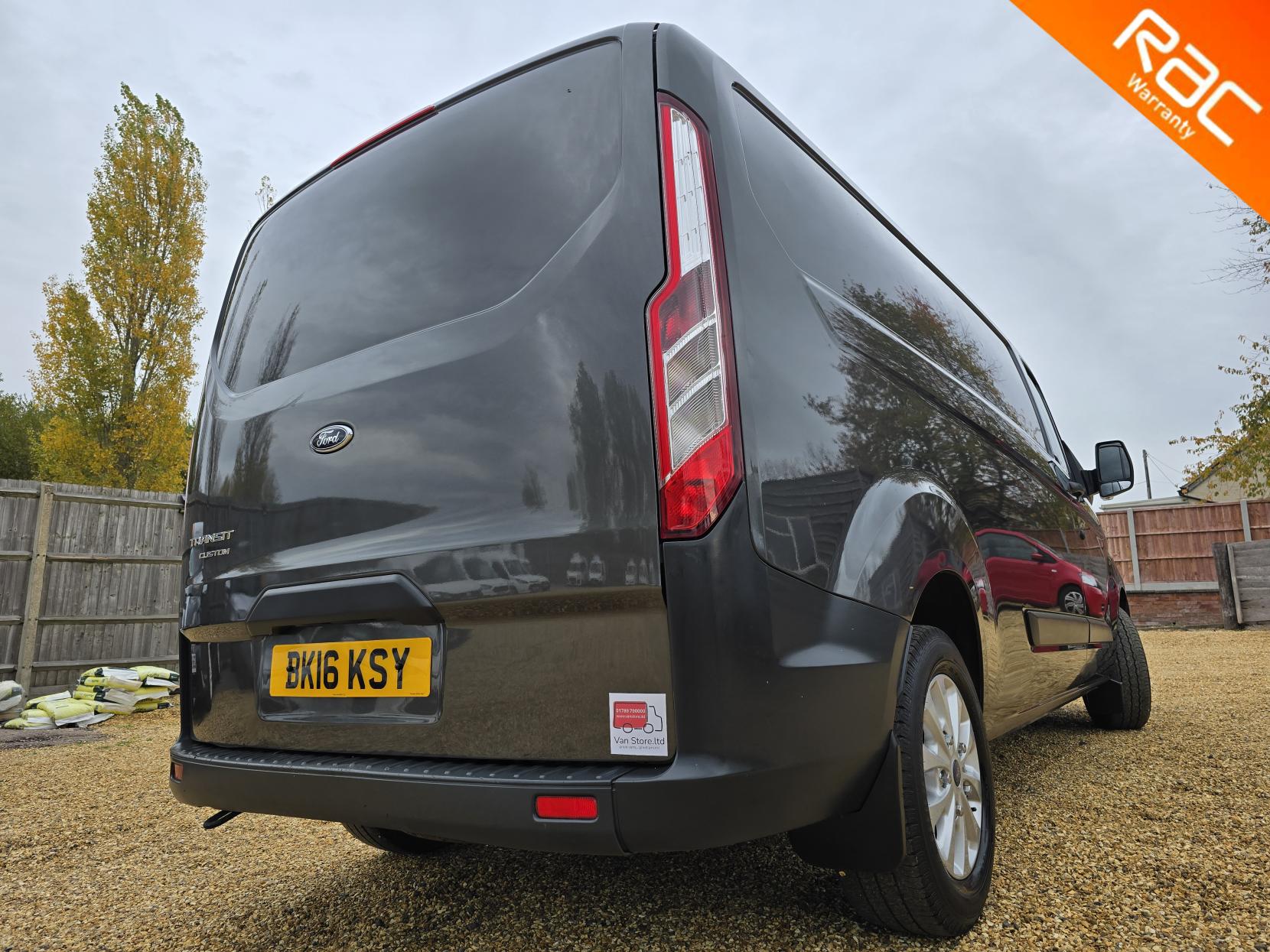 Ford Transit Custom 2.2 TDCi 290 Panel Van 5dr Diesel Manual L2 H1 (186 g/km, 98 bhp)