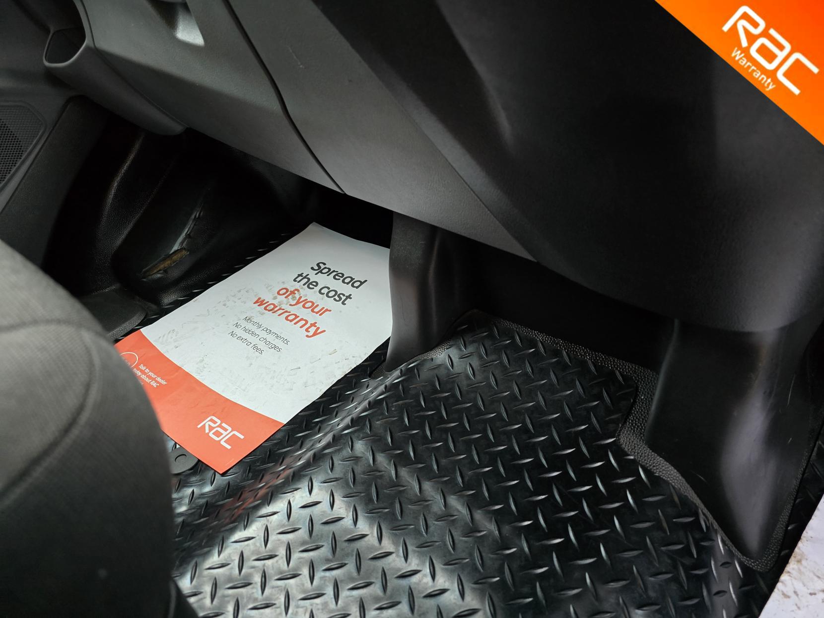 Ford Transit Custom 2.2 TDCi 290 Panel Van 5dr Diesel Manual L2 H1 (186 g/km, 98 bhp)