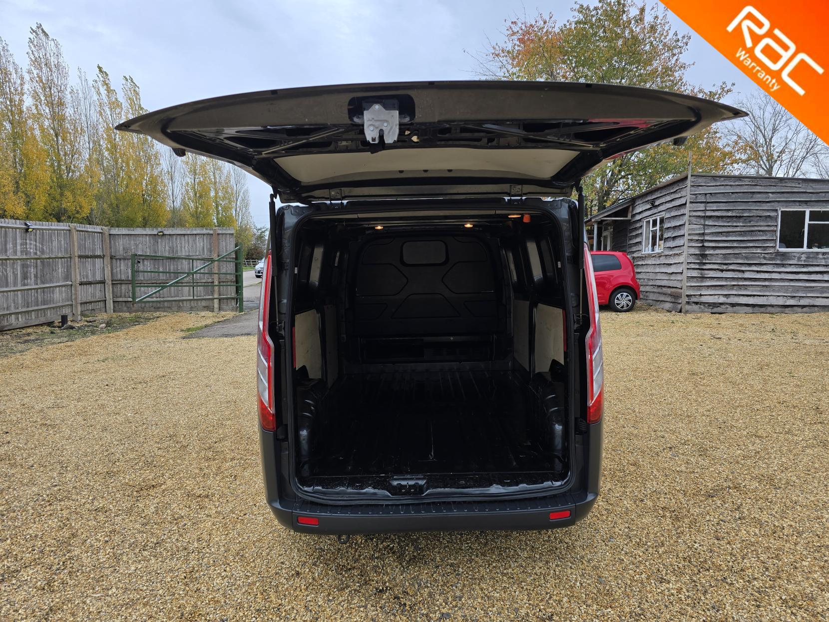 Ford Transit Custom 2.2 TDCi 290 Panel Van 5dr Diesel Manual L2 H1 (186 g/km, 98 bhp)