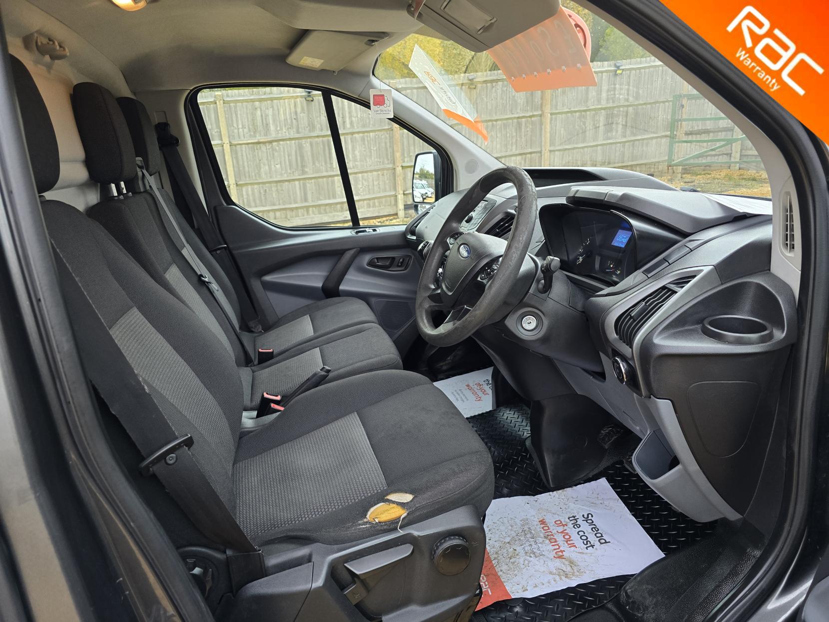 Ford Transit Custom 2.2 TDCi 290 Panel Van 5dr Diesel Manual L2 H1 (186 g/km, 98 bhp)