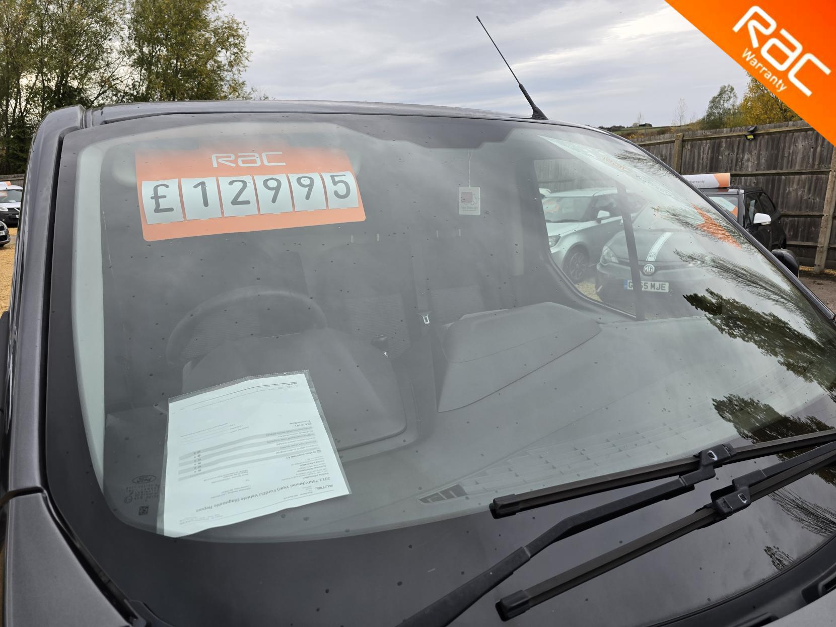 Ford Transit Custom 2.2 TDCi 290 Panel Van 5dr Diesel Manual L2 H1 (186 g/km, 98 bhp)