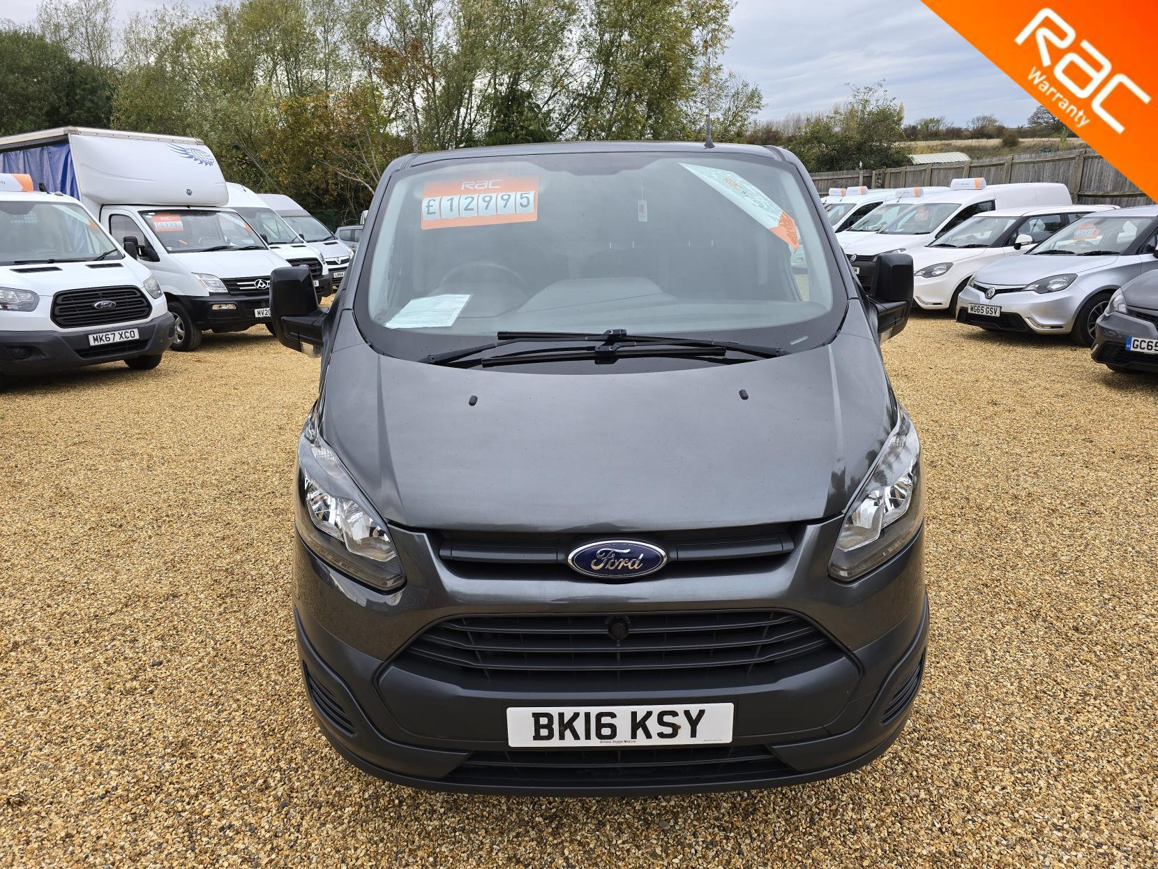 Ford Transit Custom 2.2 TDCi 290 Panel Van 5dr Diesel Manual L2 H1 (186 g/km, 98 bhp)